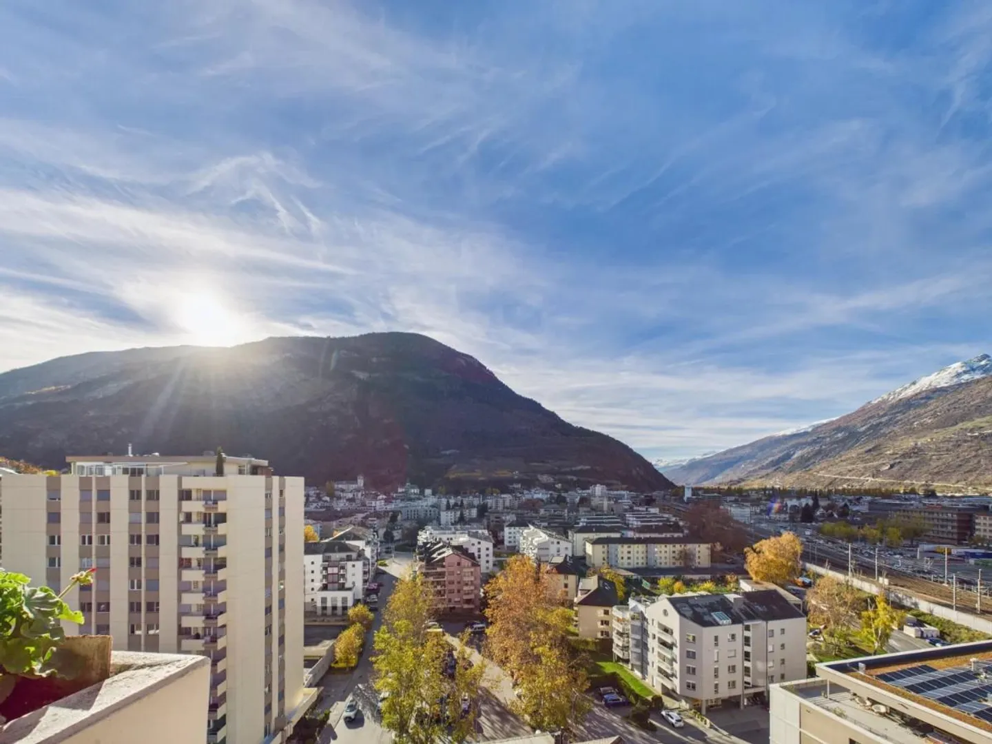 «Sonnige Wohnung mit Panoramablick über Visp» - Foto 1 von 10