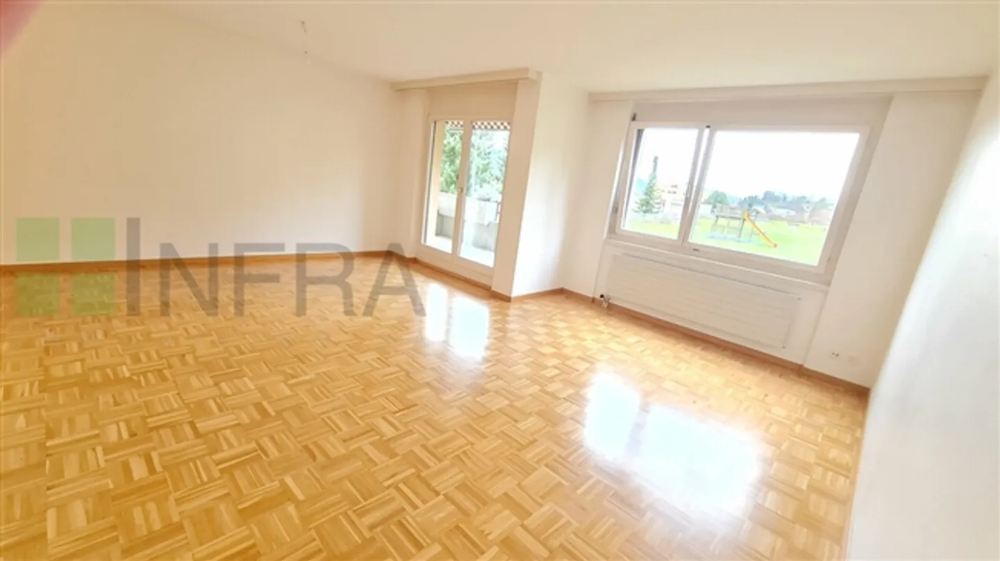 Appartamento di 5,5 stanze al piano terra - Foto 1 di 16