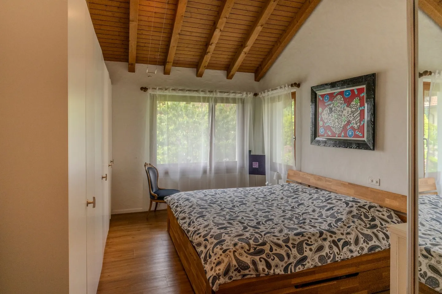 Maison individuelle élégante avec appartement séparé dans un emplacement élevé privilégié - Photo 15 sur 20