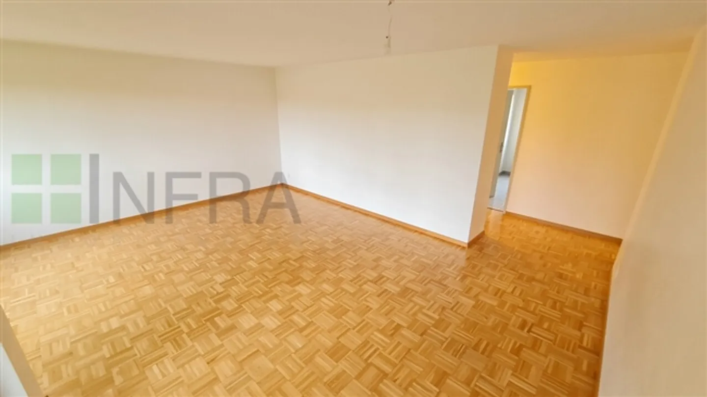 Appartamento di 5,5 stanze al piano terra - Foto 3 di 16