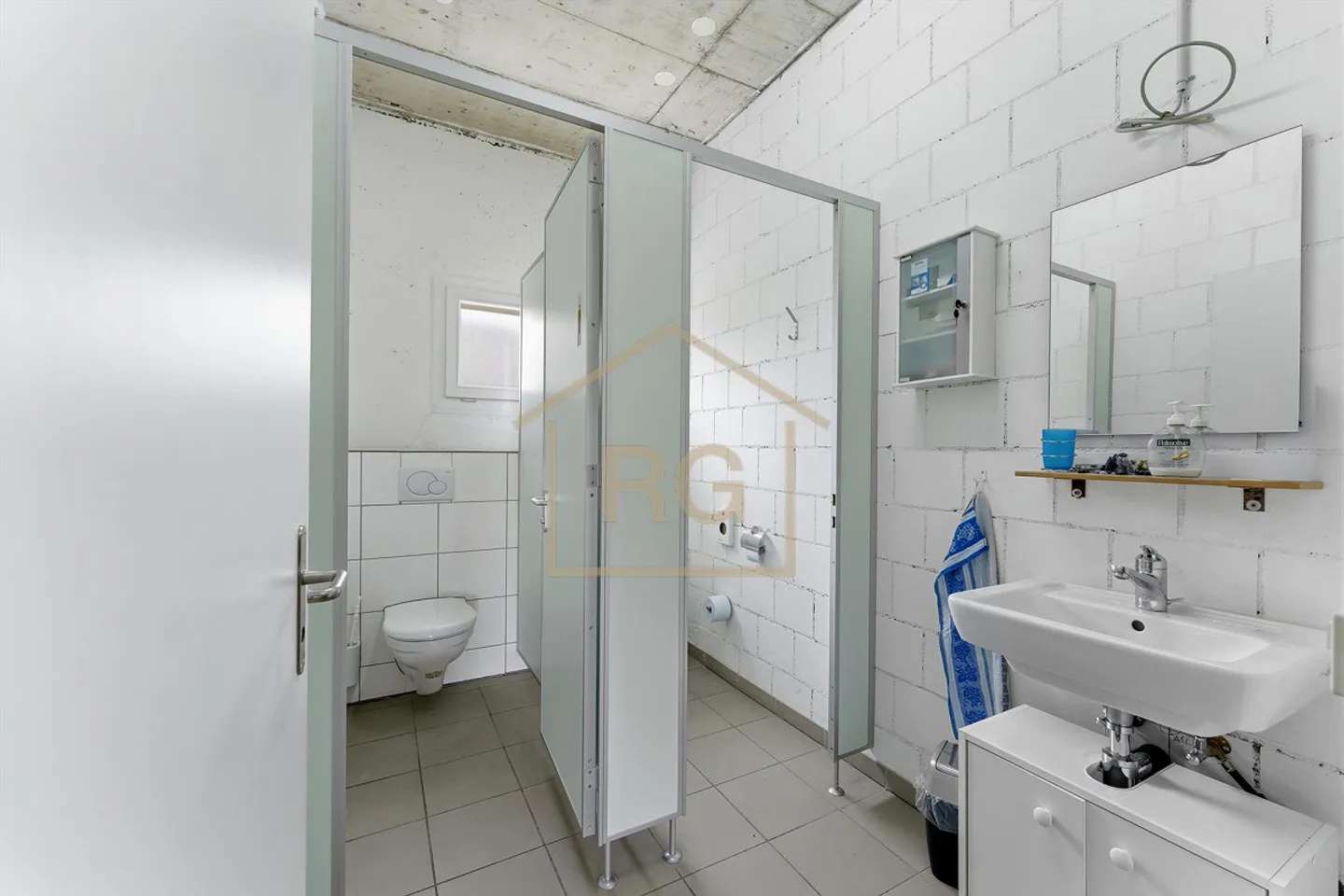 Versatile Commercial Property in Kottwil - Photo 11 of 13