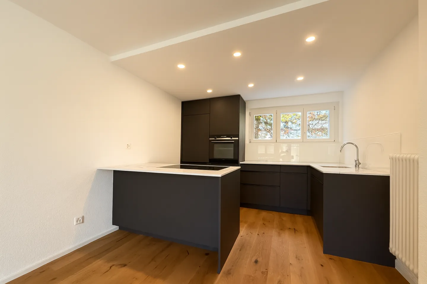 Première location après rénovation complète - appartements élégants de 3,5 pièces à Grenchen - Photo 1 sur 6