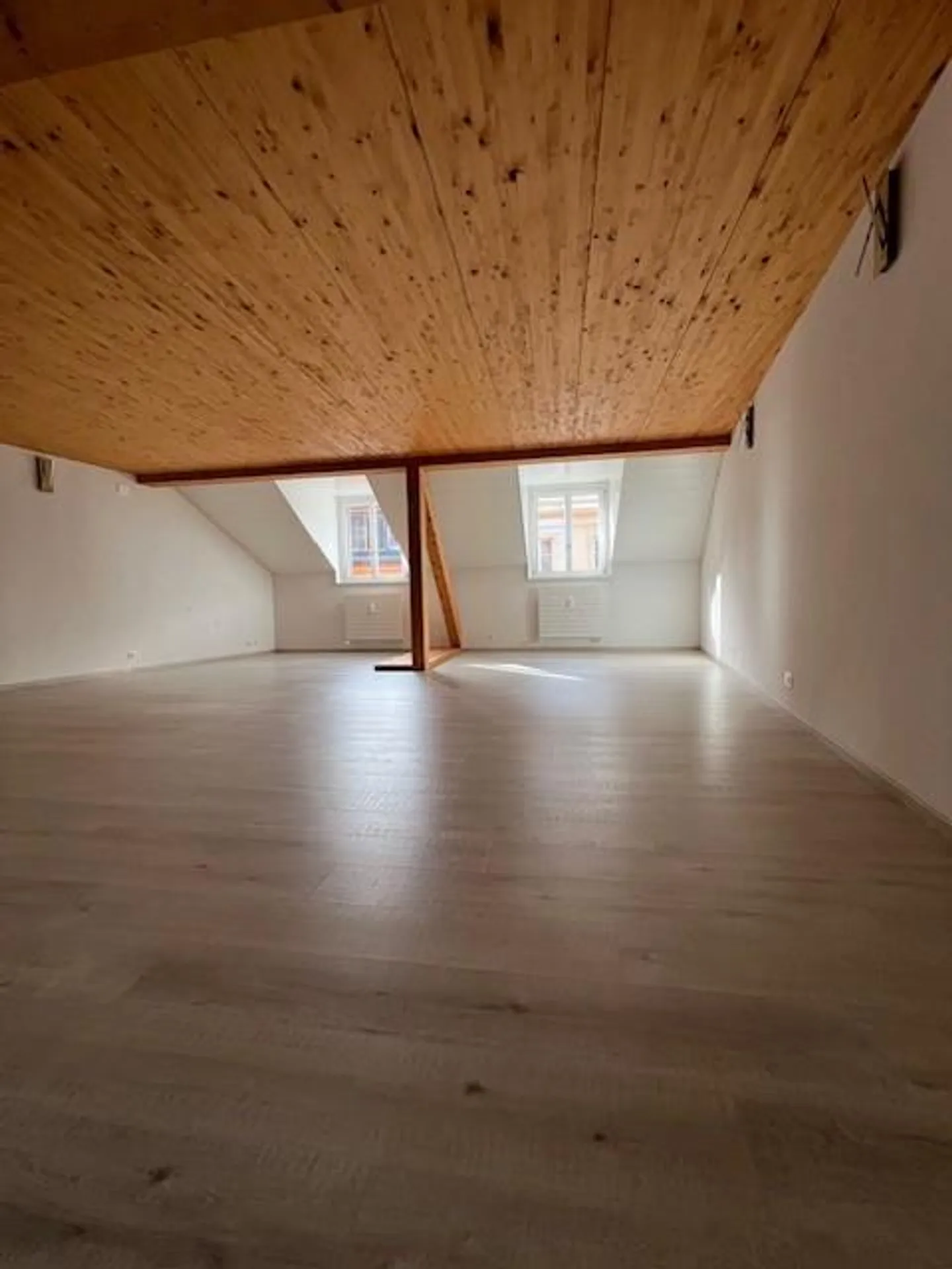 Spacieux logement au centre d'Yverdon - Photo 2 sur 8