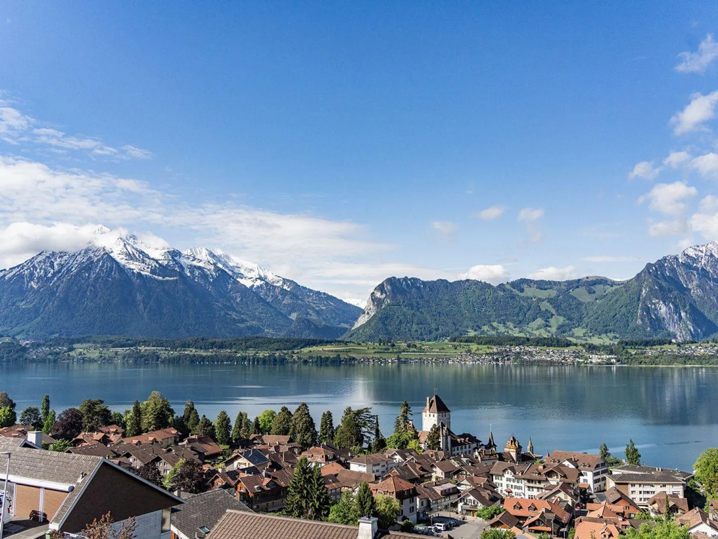 Charmantes Terrassenhaus mit Aussicht - Foto 1 von 13