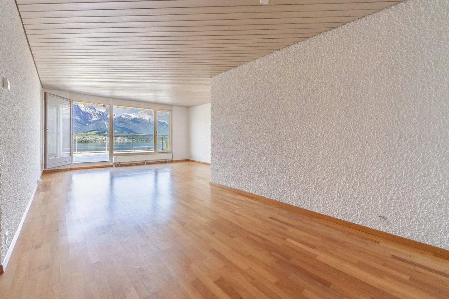 Charmantes Terrassenhaus mit Aussicht - Foto 7 von 13