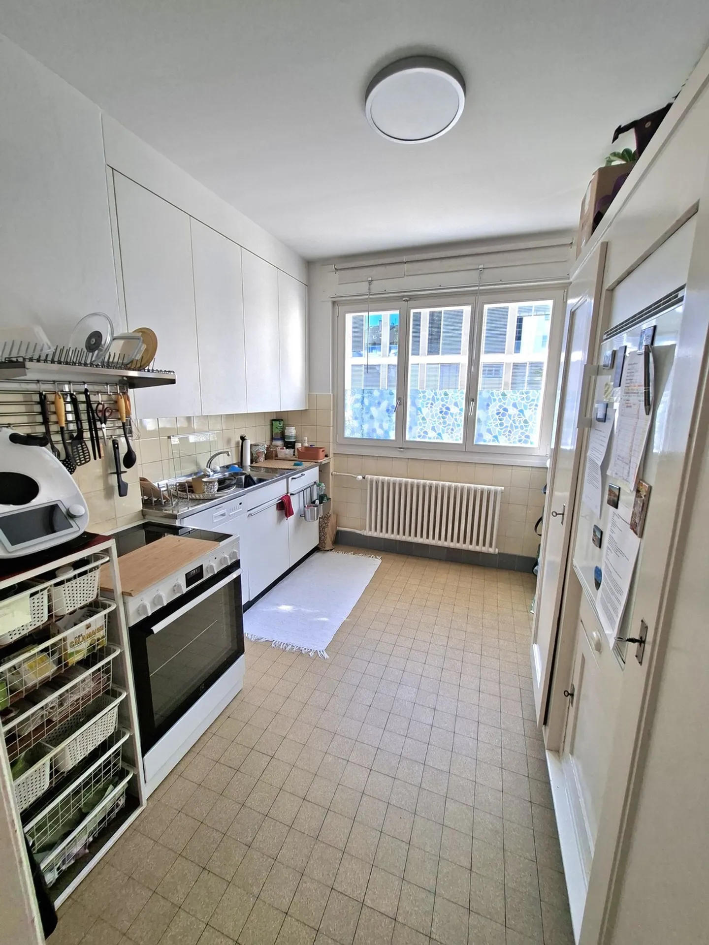 WG room in Biel directly at the train station - Photo 3 of 5