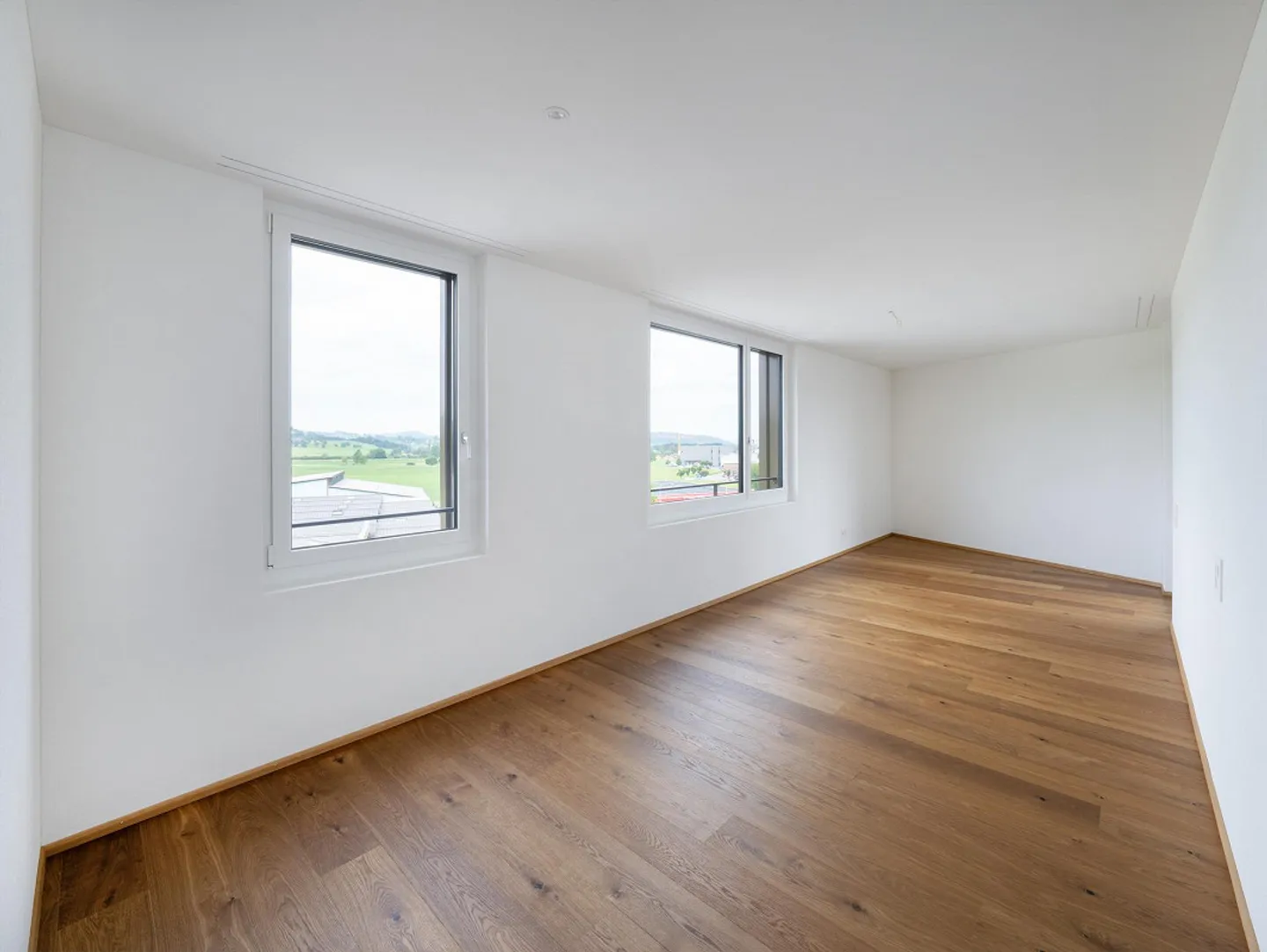 Appartamento moderno attrezzato con 5,5 stanze - Foto 9 di 11