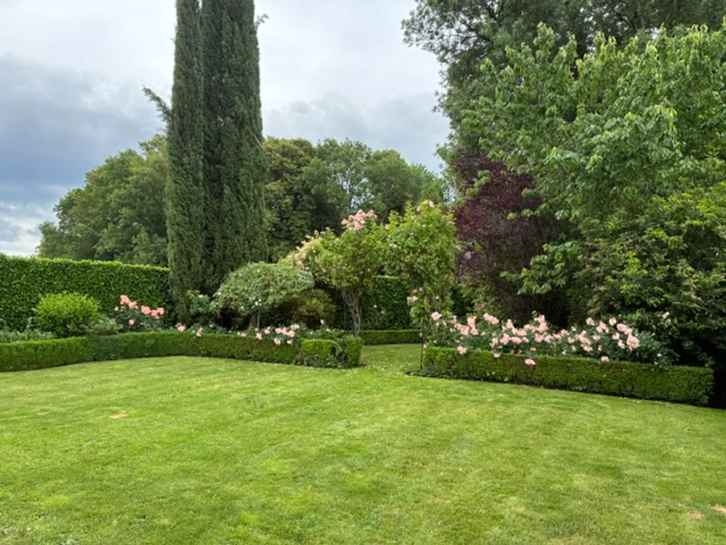 Villa Charmante avec Jardin - Photo 2 sur 7