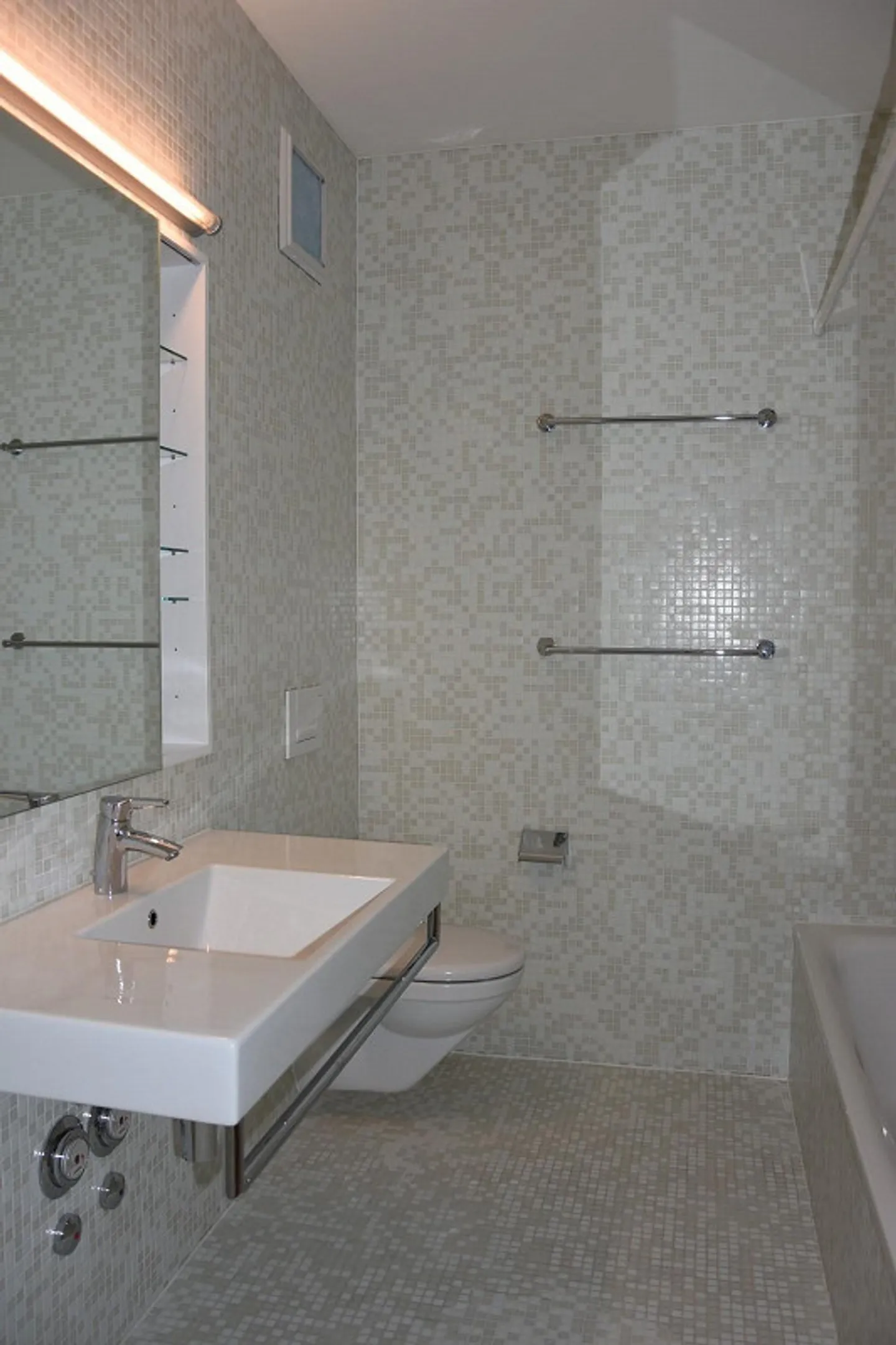 Helle und moderne 5.5 Zimmerwohnung im Naturschutzgebiet - Photo 7 of 9