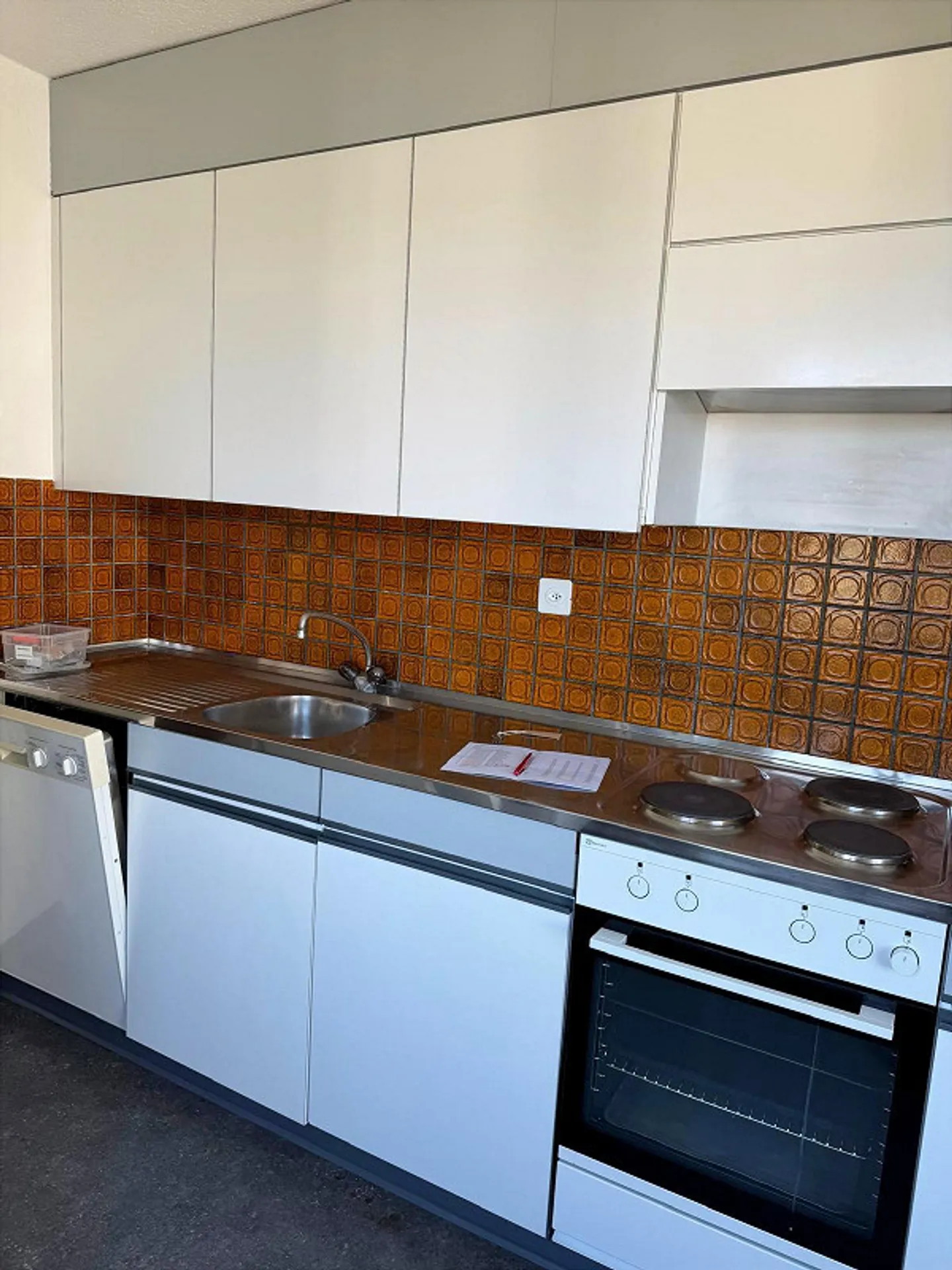 Beautiful and Quiet 3.5 Room Apartment - Photo 5 of 12