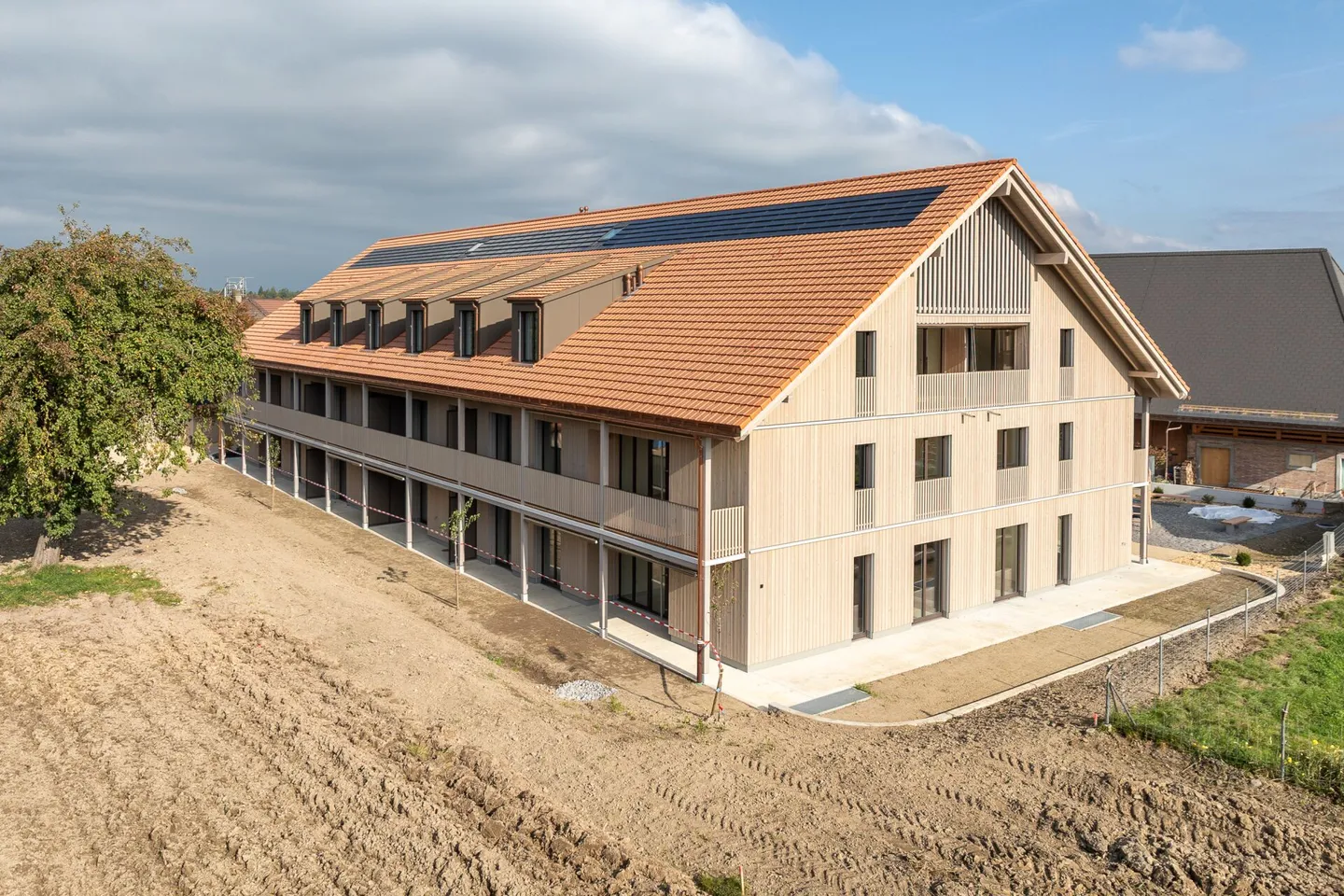 Neubau - stilvolle 4.5-Zimmer-Maisonette mit 157 m² Wohnfläche in Zauggenried - Foto 3 von 18