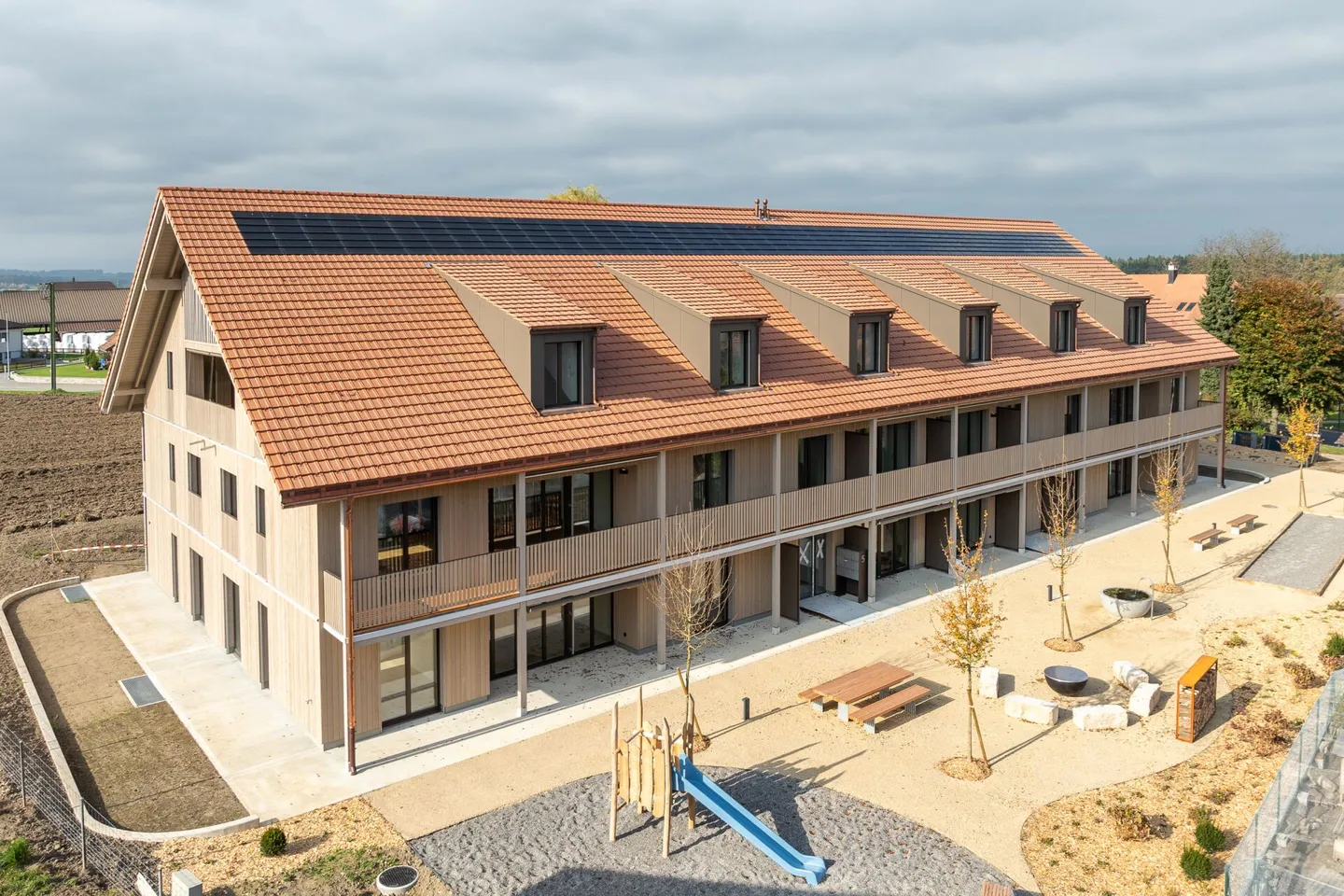 Neubau - stilvolle 4.5-Zimmer-Maisonette mit 157 m² Wohnfläche in Zauggenried - Foto 4 von 18