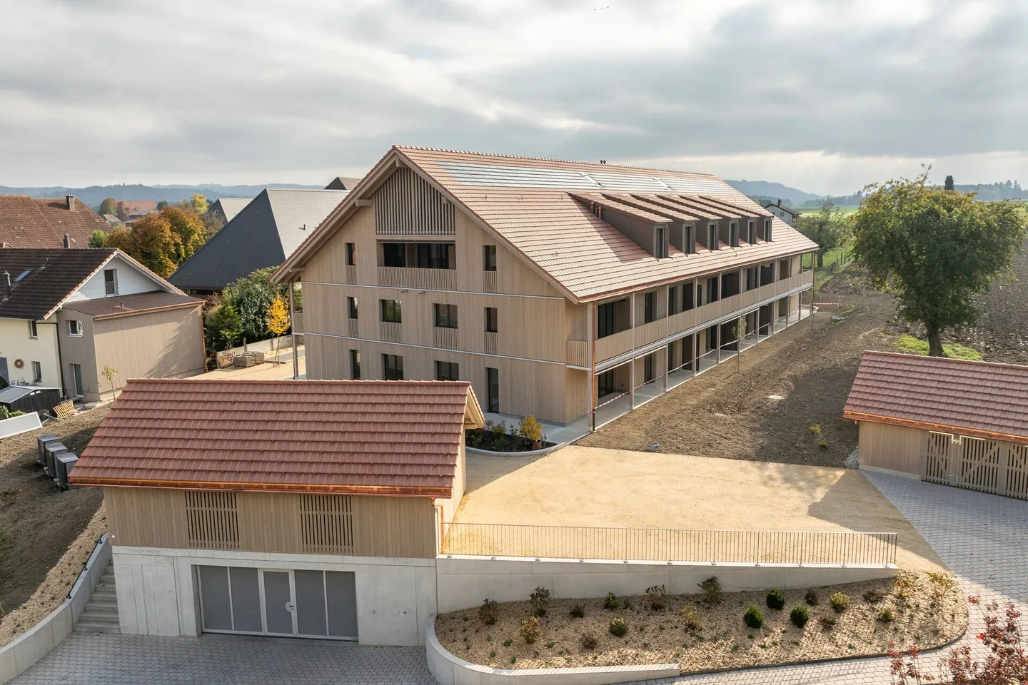 Neubau - stilvolle 4.5-Zimmer-Maisonette mit 157 m² Wohnfläche in Zauggenried - Foto 1 von 18