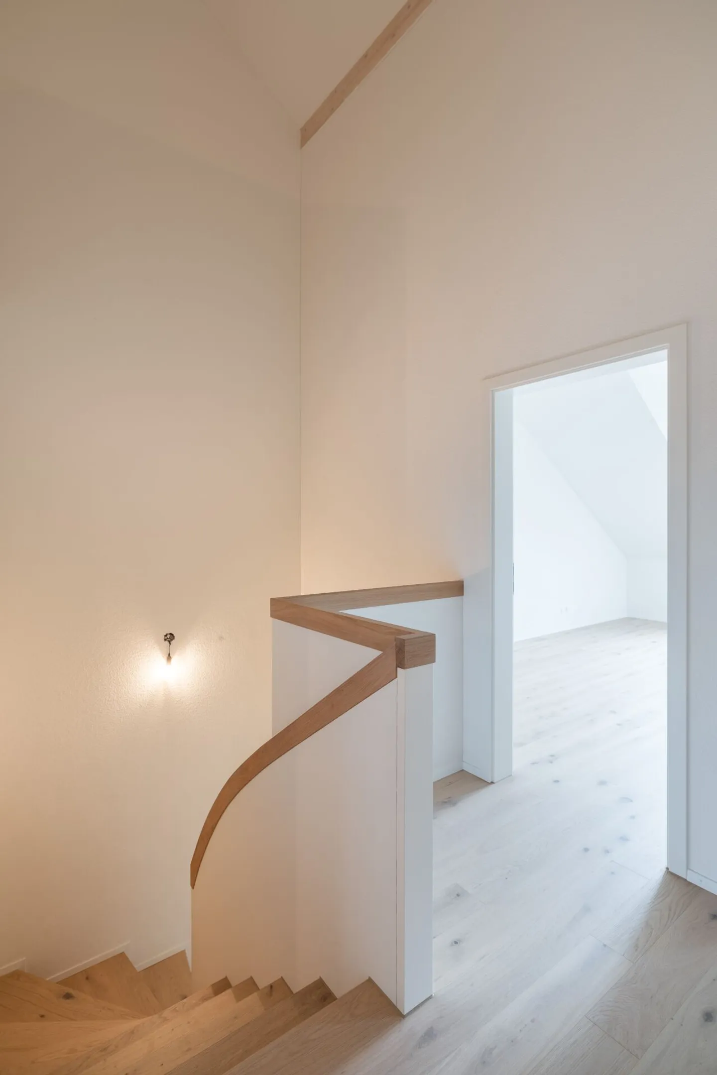 Neubau - stilvolle 4.5-Zimmer-Maisonette mit 157 m² Wohnfläche in Zauggenried - Foto 12 von 18