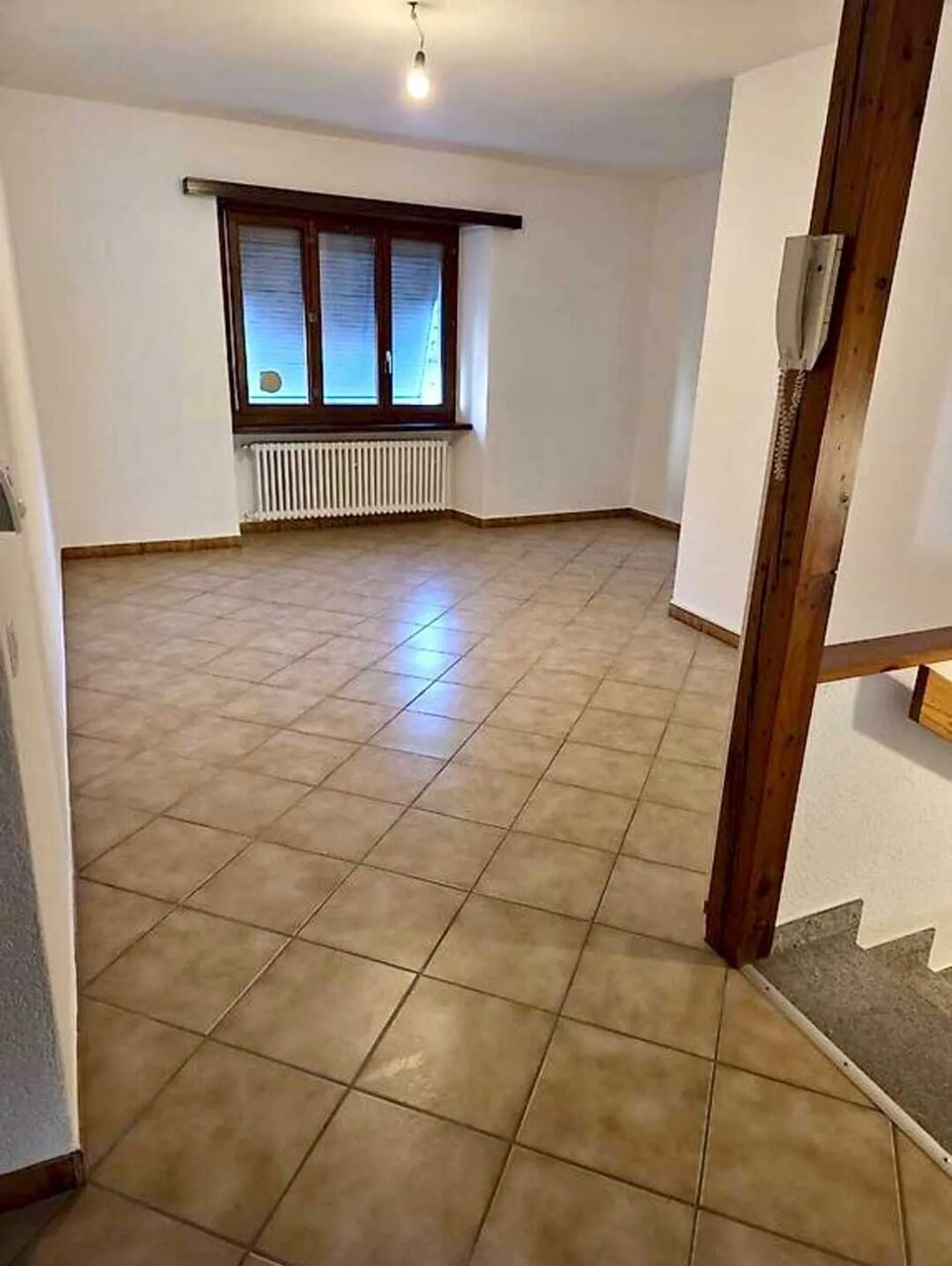 Charming Detached House for Rent - Photo 2 of 13