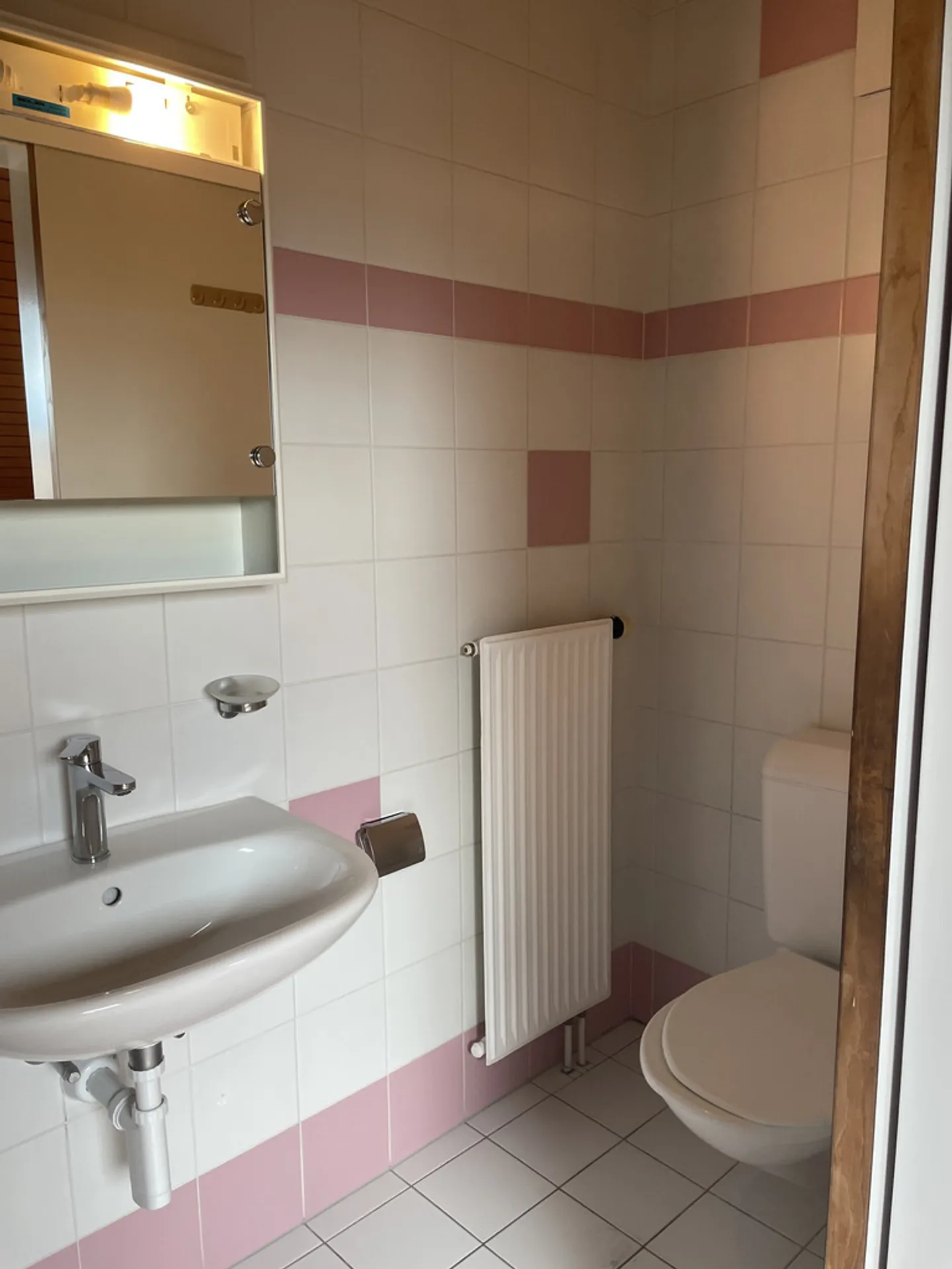 Charmante 2-Zimmer-Wohnung mit Charakter im Dachgeschoss - Foto 7 von 8