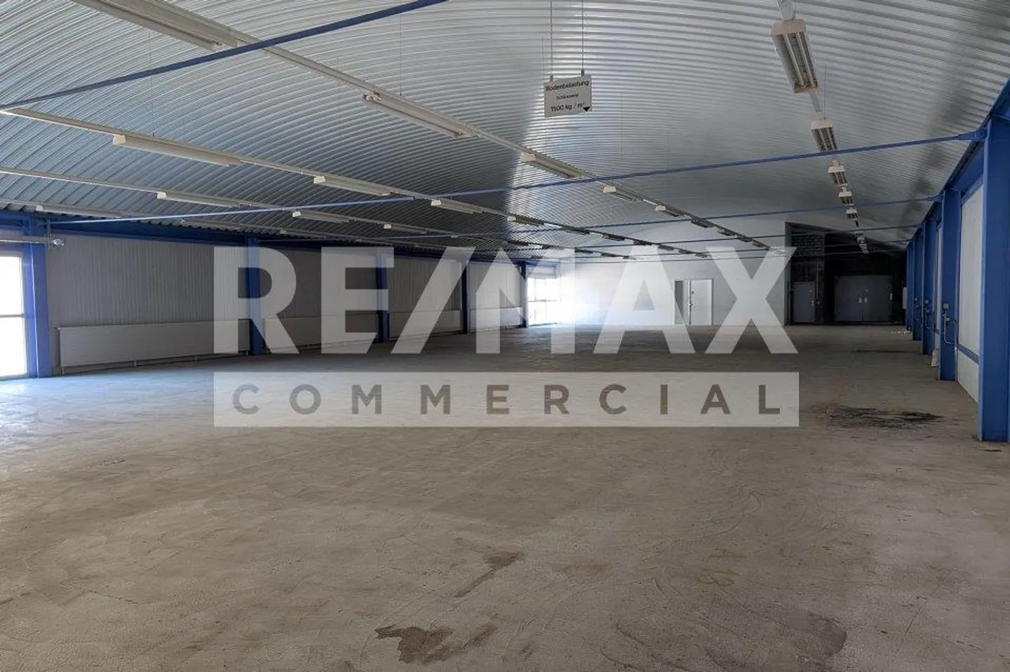 Circa 940 m2 di spazio magazzino/commerciale - Foto 4 di 10
