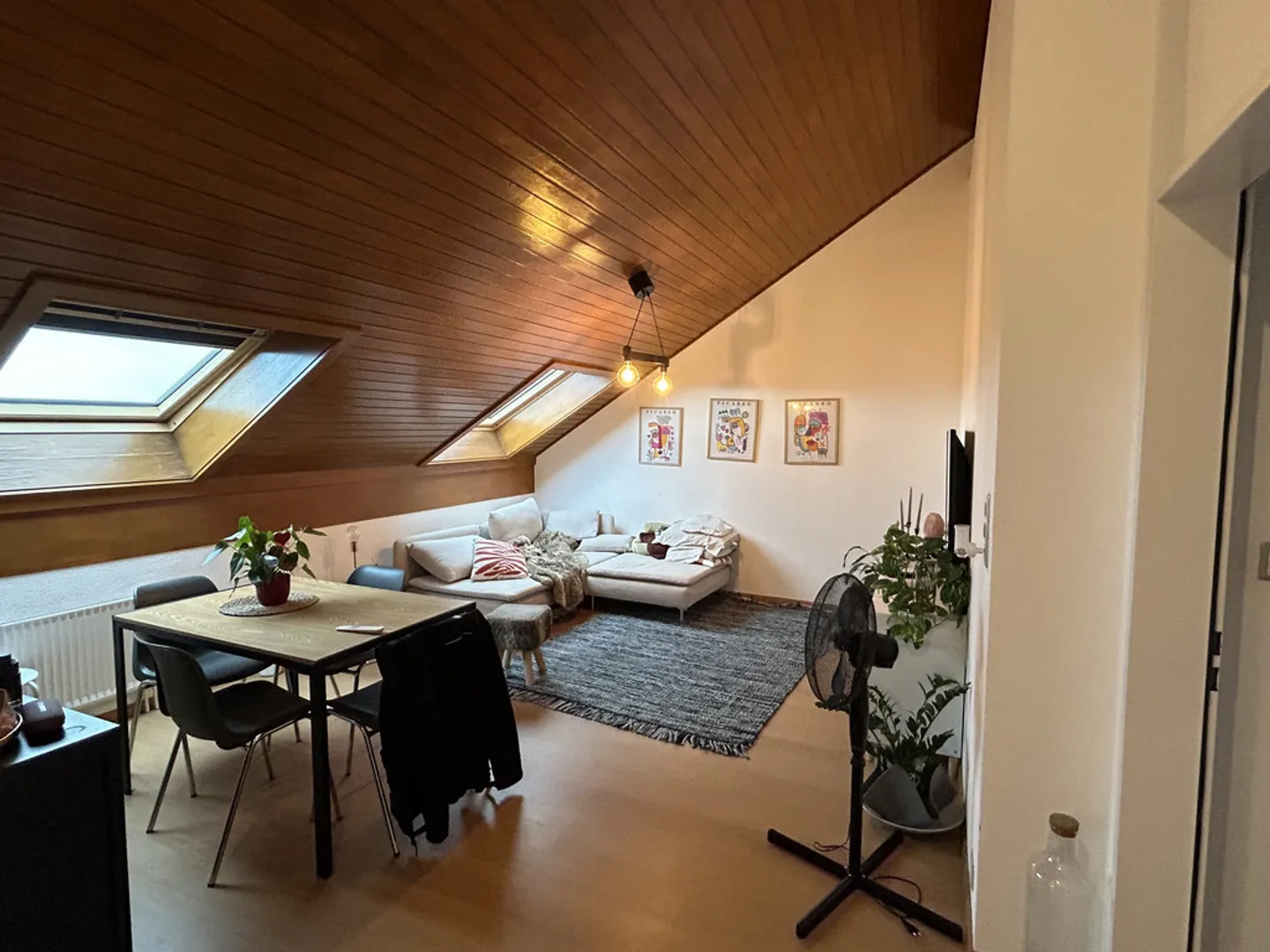 Charmante 2-Zimmer-Wohnung mit Charakter im Dachgeschoss - Foto 3 von 8