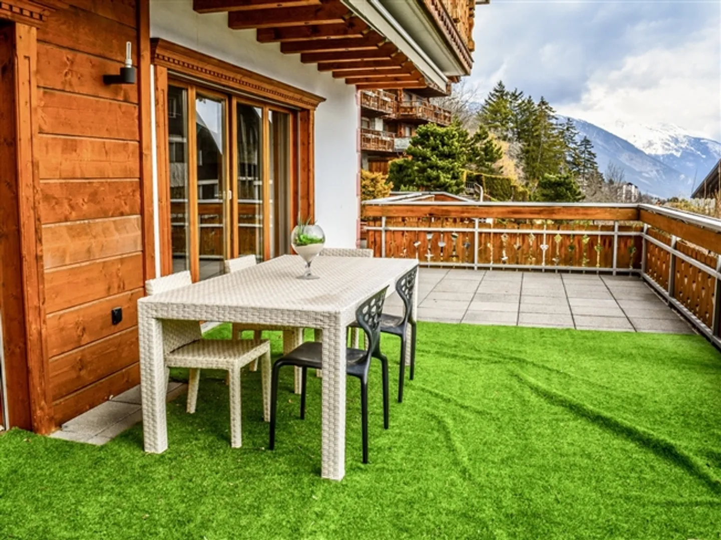 Luxuswohnung mit Terrasse - Foto 13 von 15