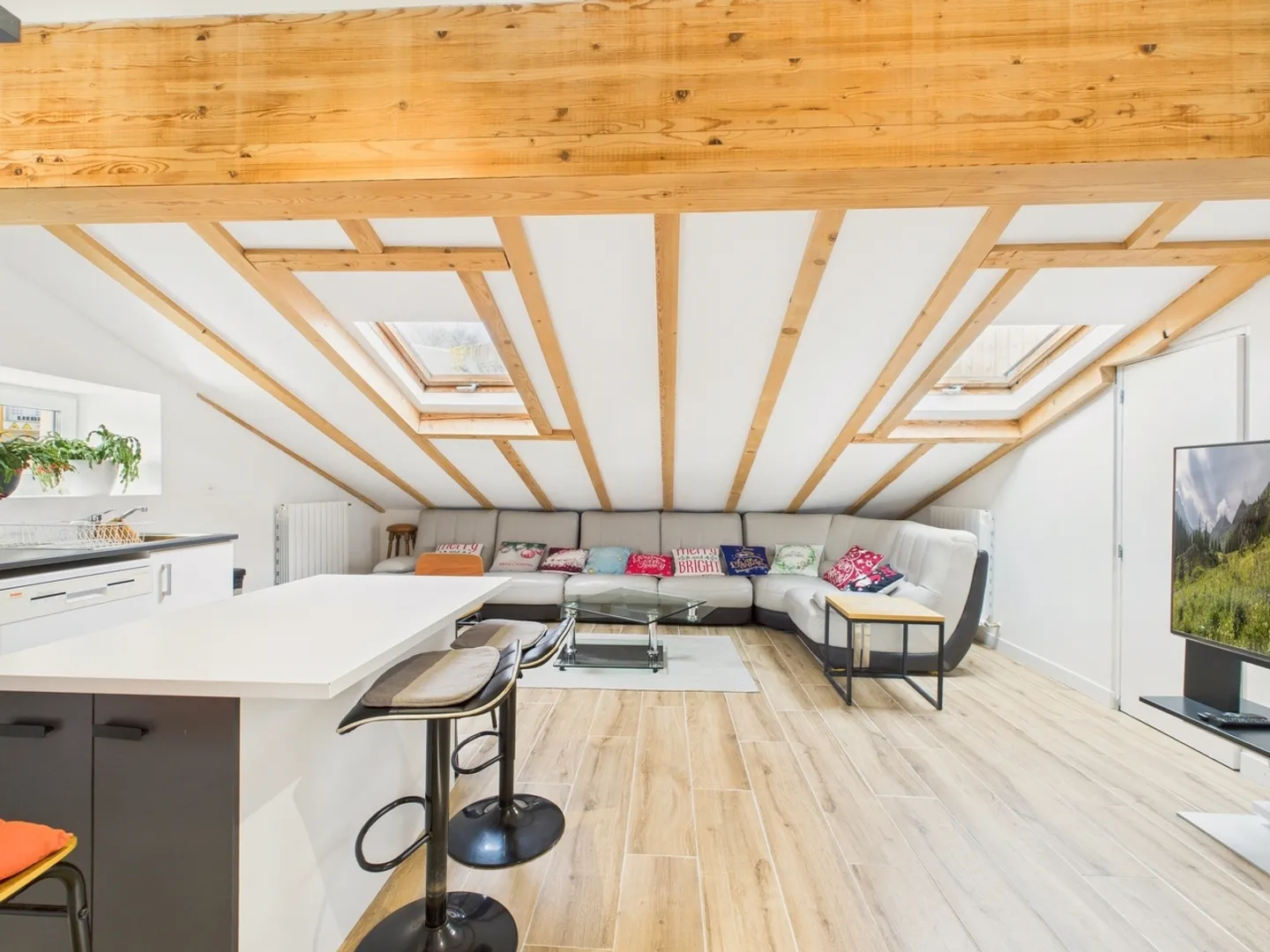 Appartamento ristrutturato 3.5 locali con charme a Crassier - Foto 5 di 12