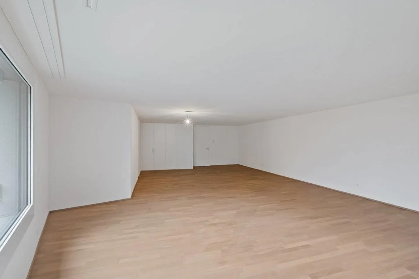 Spazio commerciale a Zofingen: posizione perfetta per la tua attività! - Foto 5 di 11