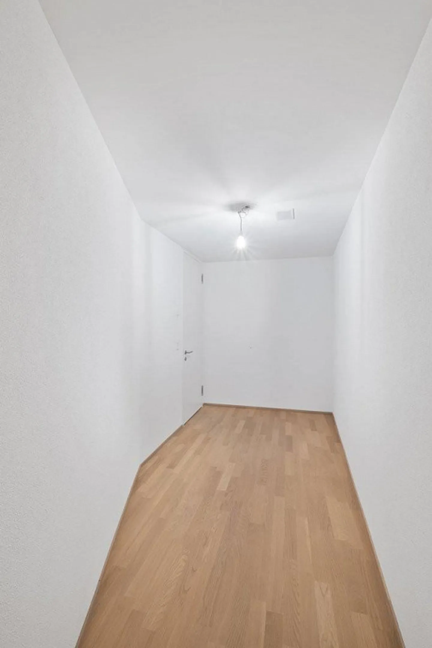 Spazio commerciale a Zofingen: posizione perfetta per la tua attività! - Foto 7 di 11