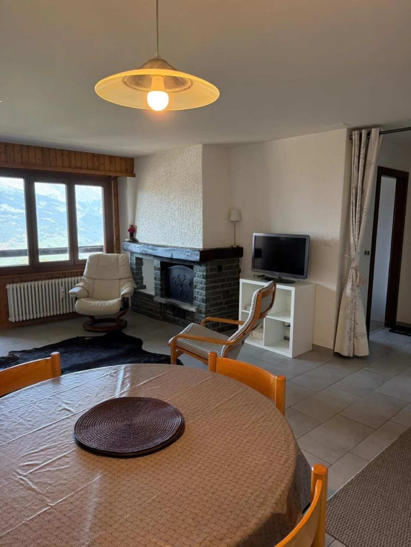 Charmant Appartement 2.5 pièces - Photo 3 sur 13
