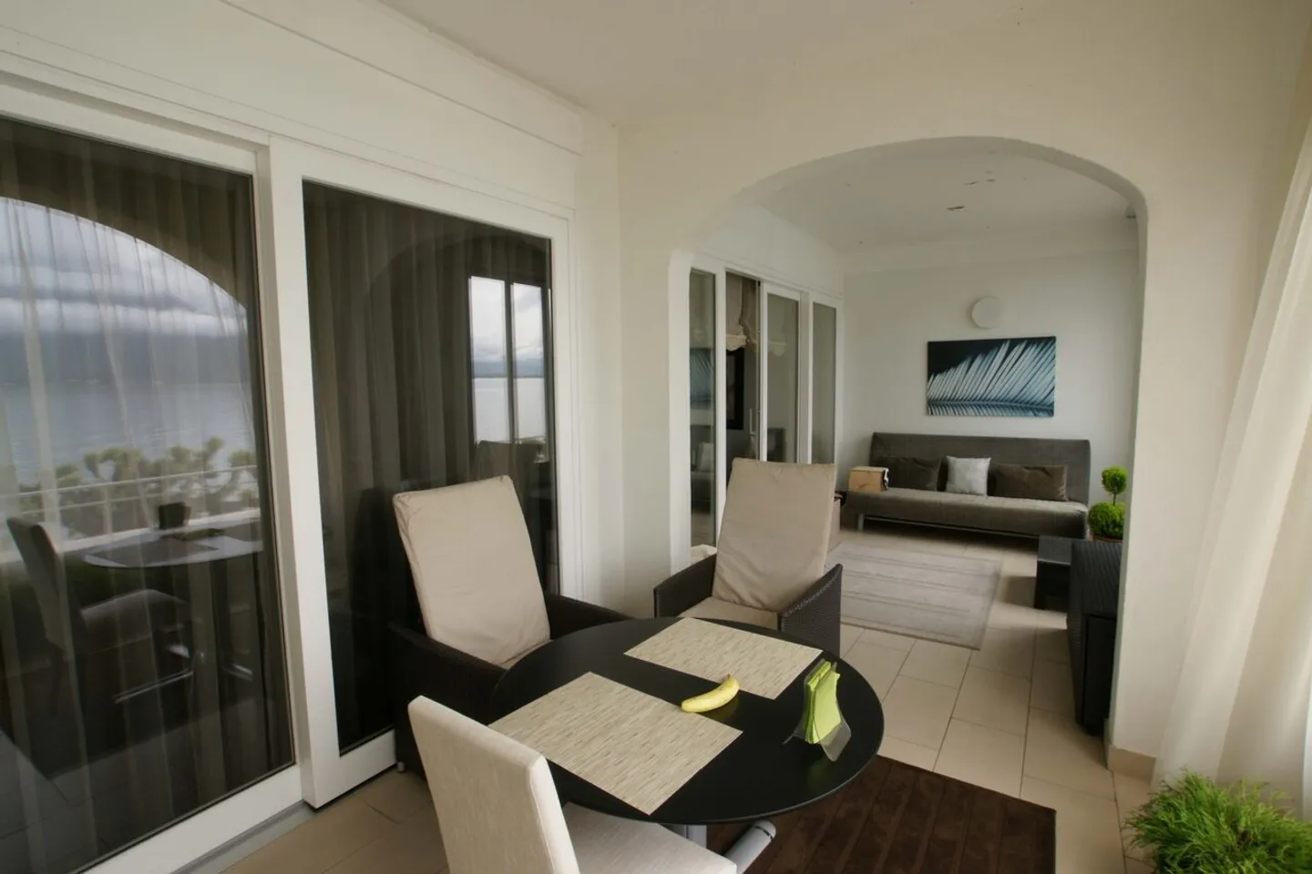 7.0 room apartment on the 1st floor - Photo 2 of 8