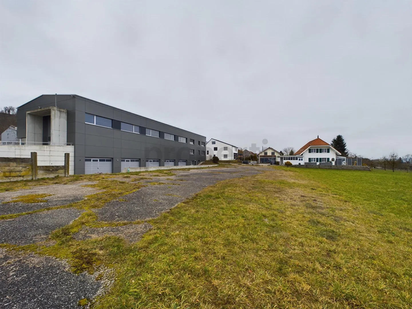 Opportunité d'investissement unique : terrain commercial à Meinisberg (BE) – G... - Photo 7 sur 9
