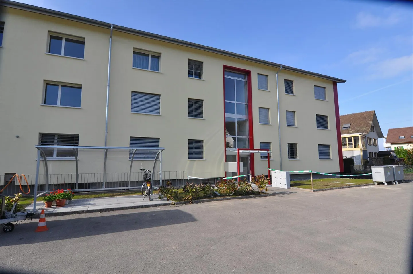 Moderne 1½-Zimmerwohnung - Foto 2 von 8