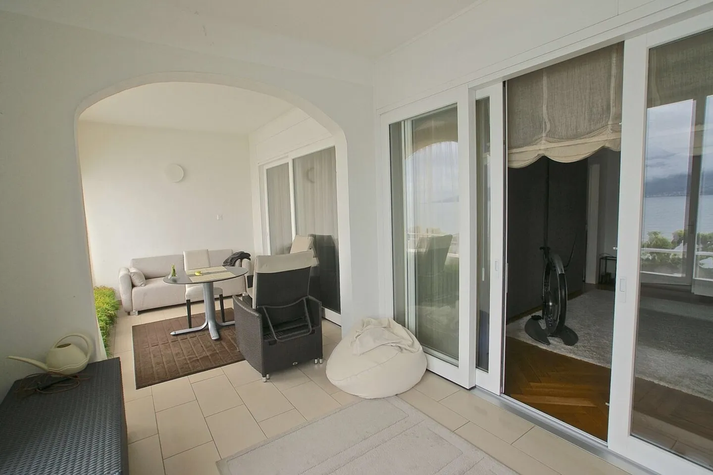 7.0 room apartment on the 1st floor - Photo 3 of 8