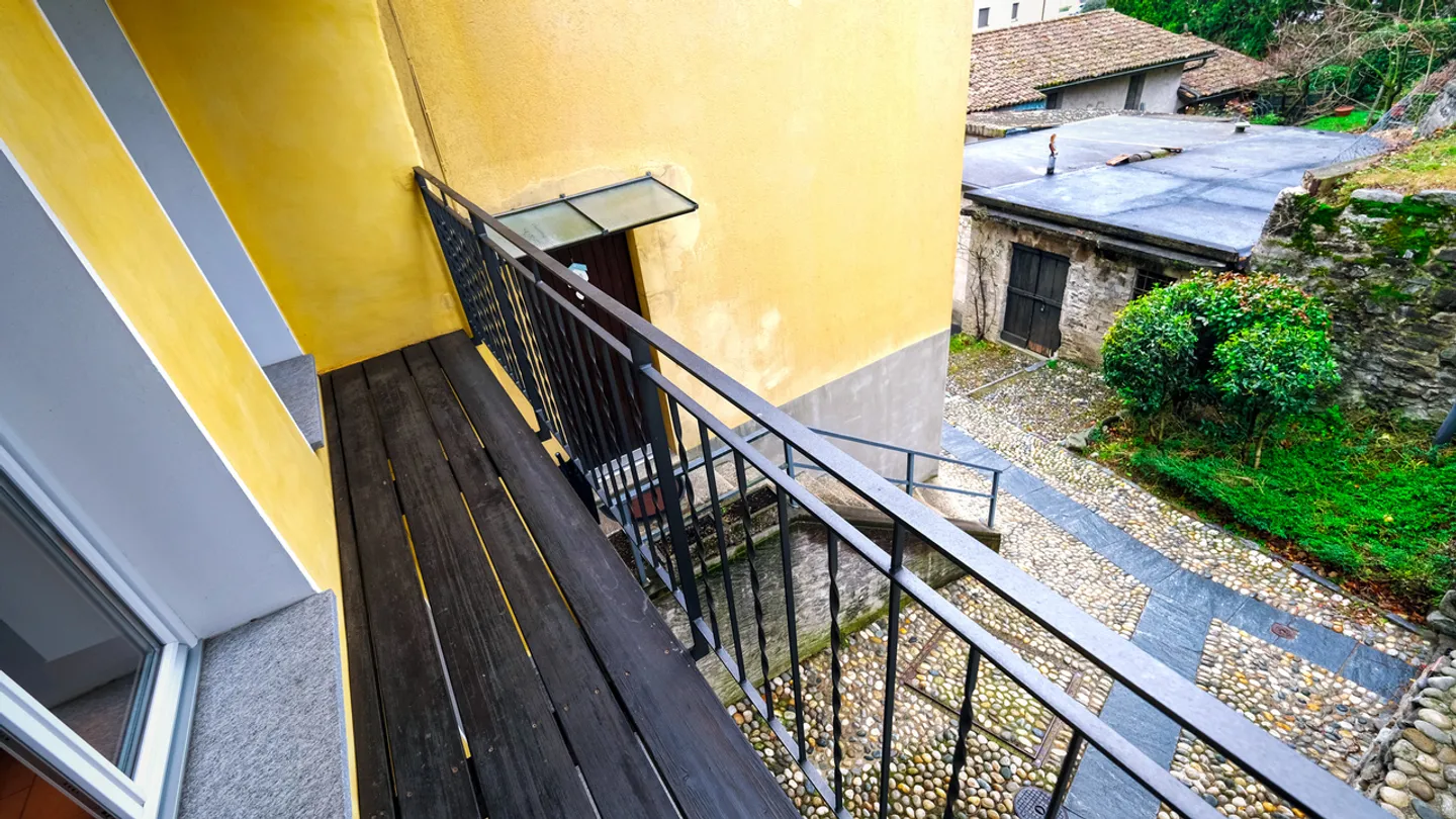 Affascinante casa unifamiliare a Taverne con charme ristrutturato - Foto 4 di 15