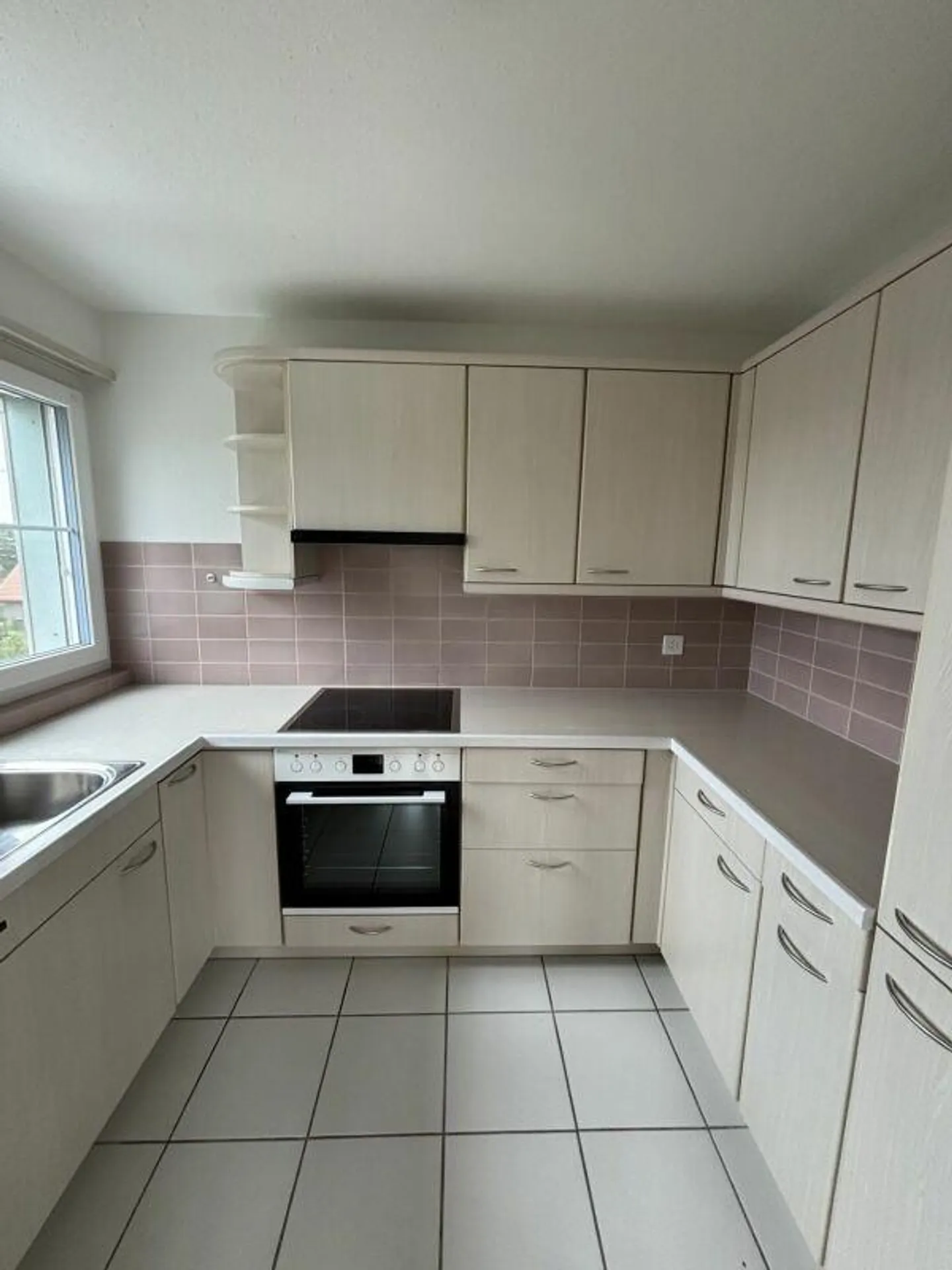 schöne, helle 3.5 Zimmer-Wohnung mit grosszügigem Balkon - Foto 5 von 9