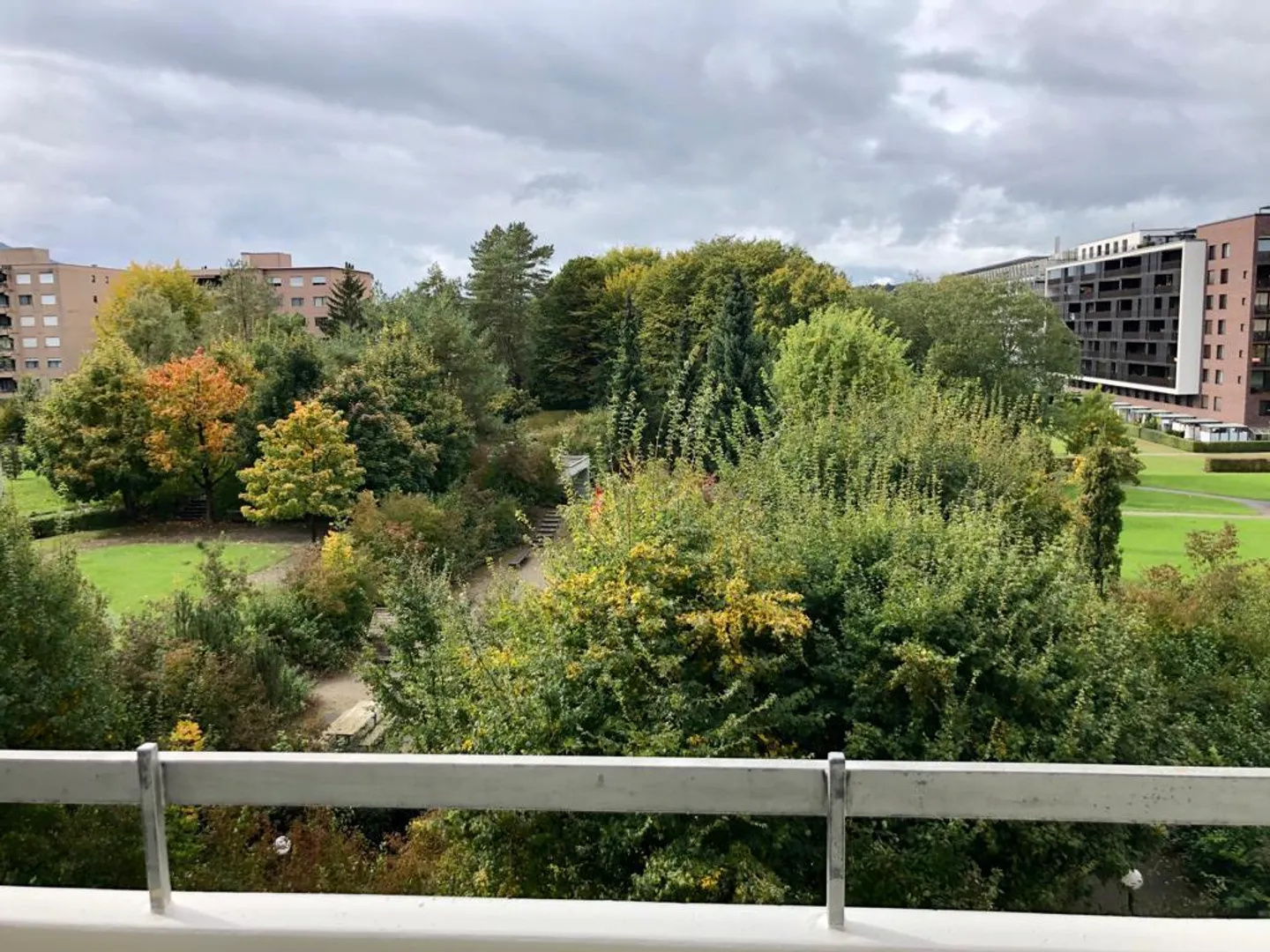 Appartamento affascinante 3.5 locali con balcone e bella vista a Lucerna - Foto 2 di 7