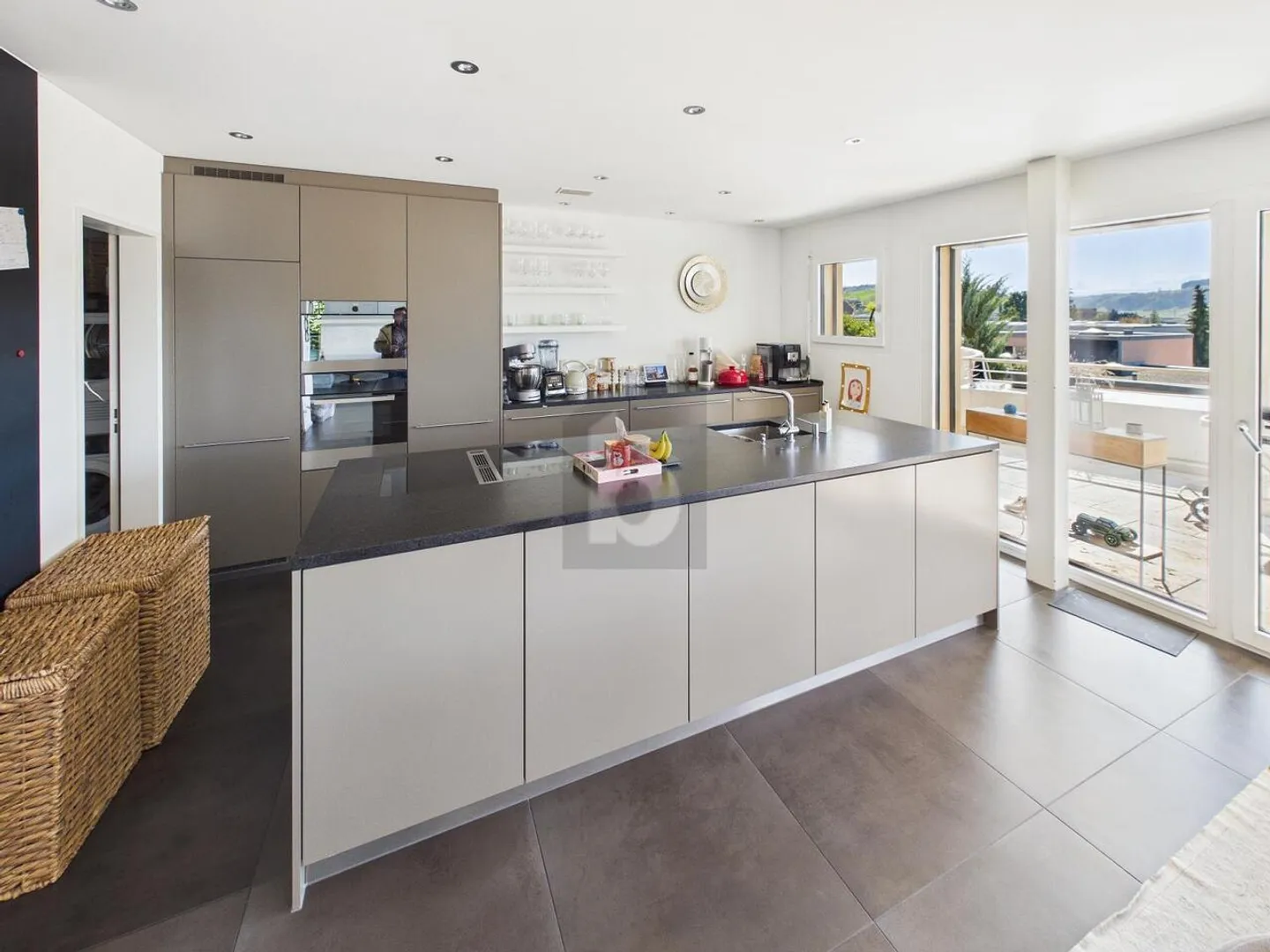 Stilvolle Wohnung mit sonniger Terrasse - Foto 3 von 6