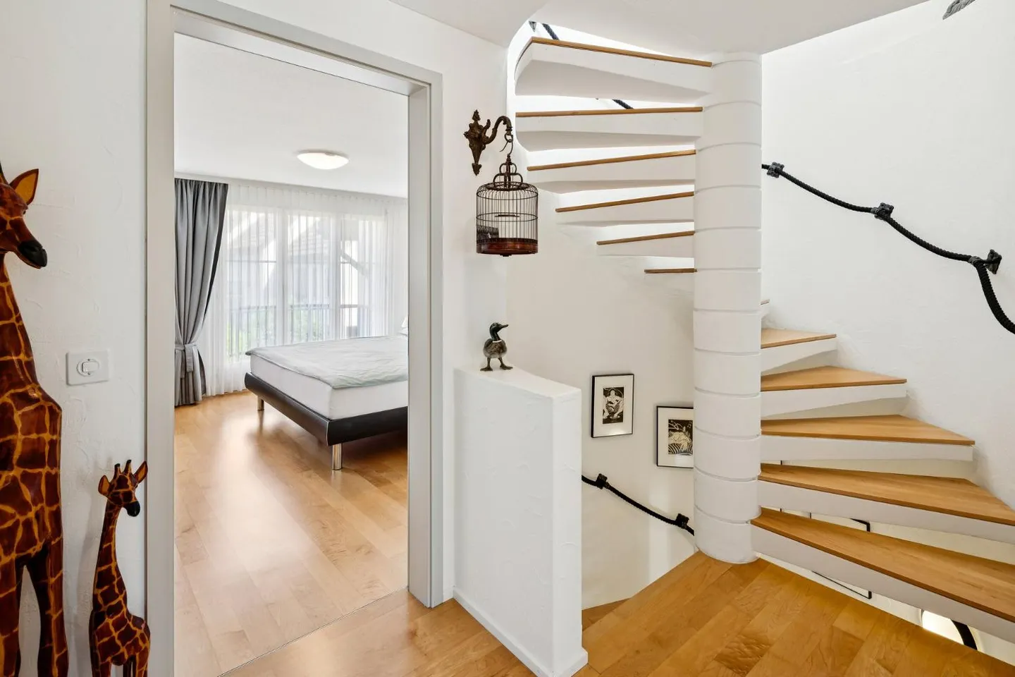5.5 Room House - Photo 4 of 12