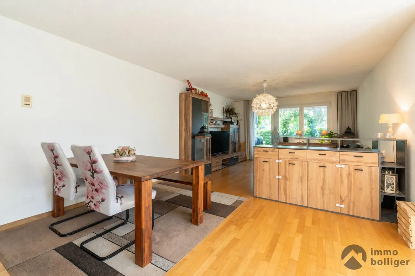 Timeless living quality & well-kept environment in Oftringen - Photo 1 of 13