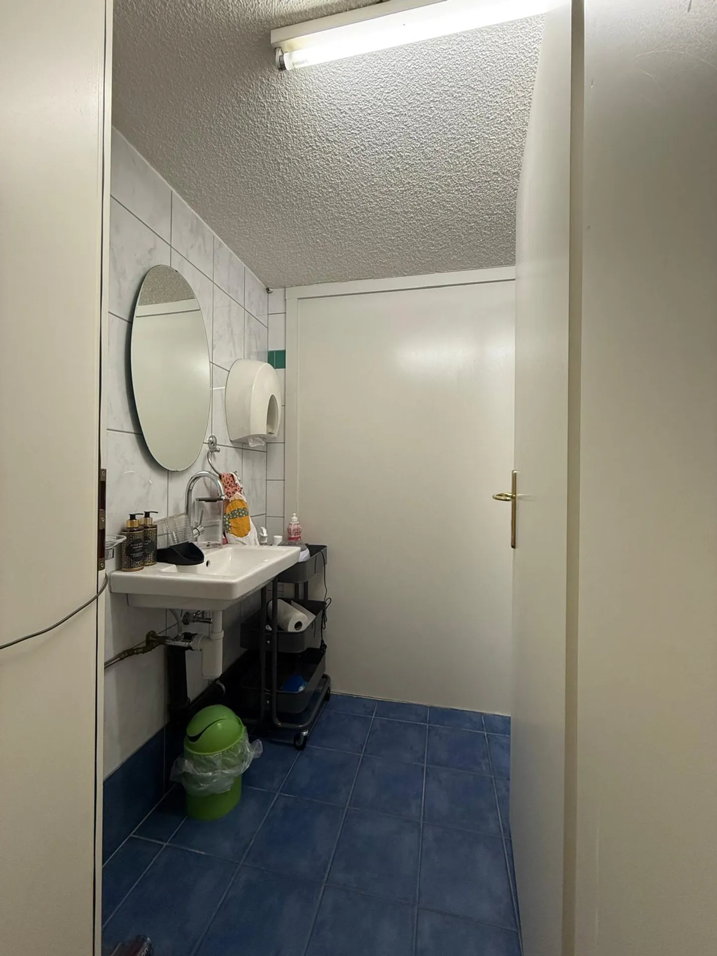 Bureau / Salle de pratique au cœur de Belp - Photo 4 sur 7