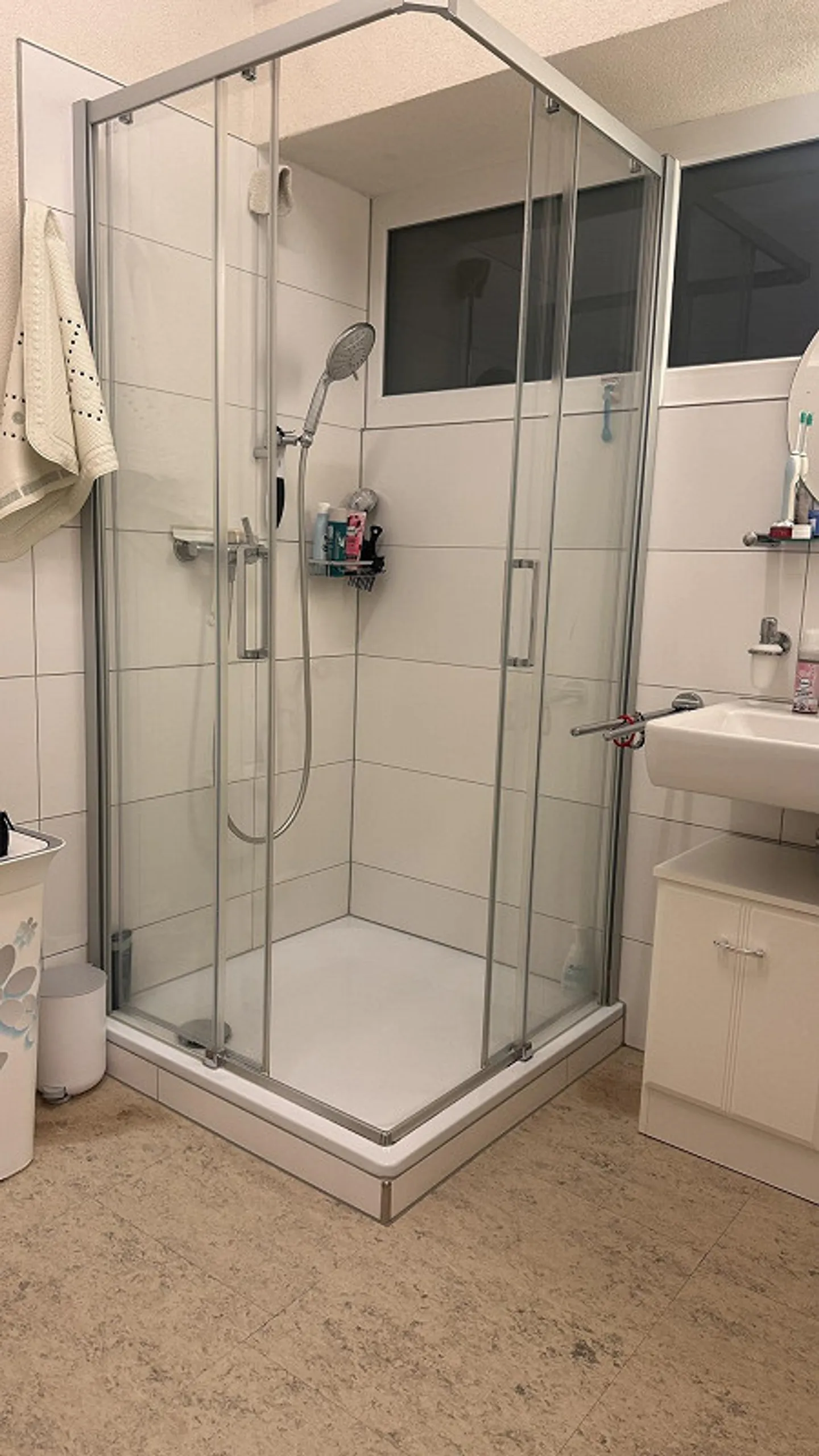 2.5-room apartment on the ground floor - Photo 3 of 7