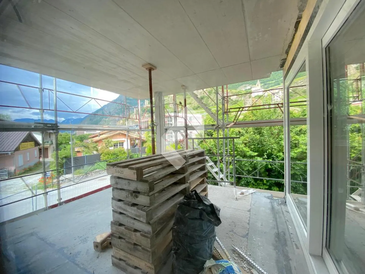 «Lieferung vor Jahresende» - Foto 1 von 13