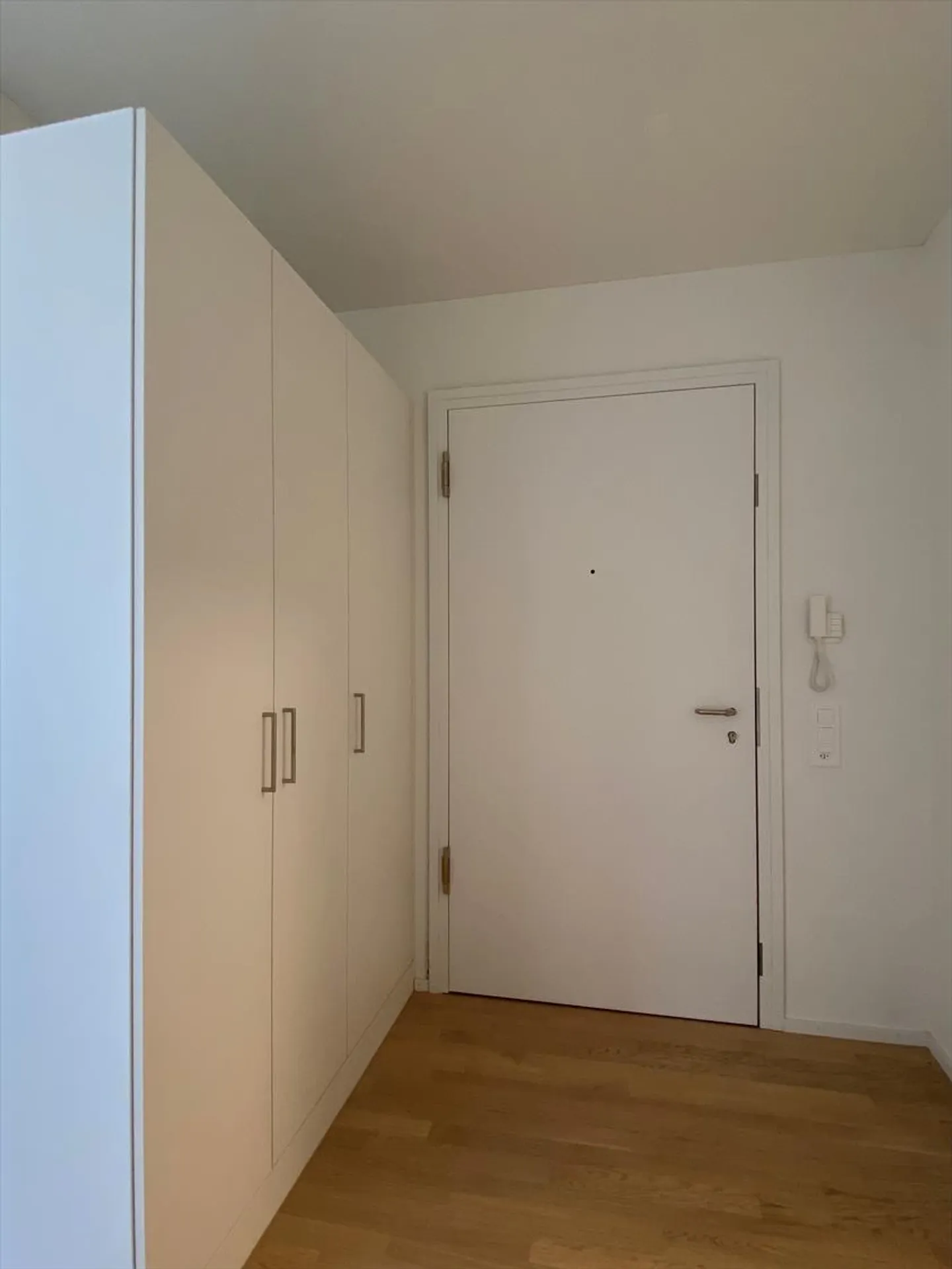 Vivere moderno in una posizione centrale - Foto 2 di 10