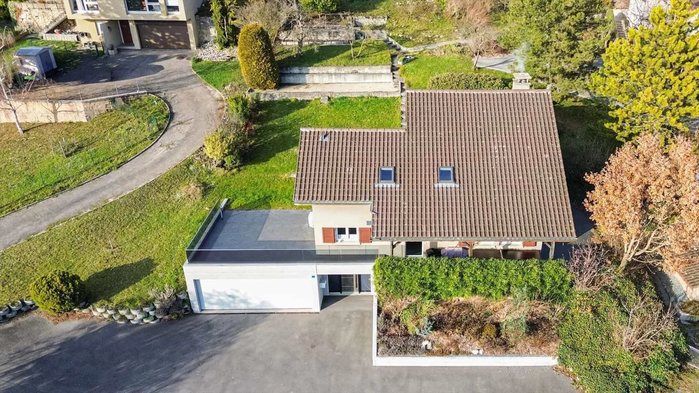 Villa 7,5 Zimmer - Foto 2 von 13