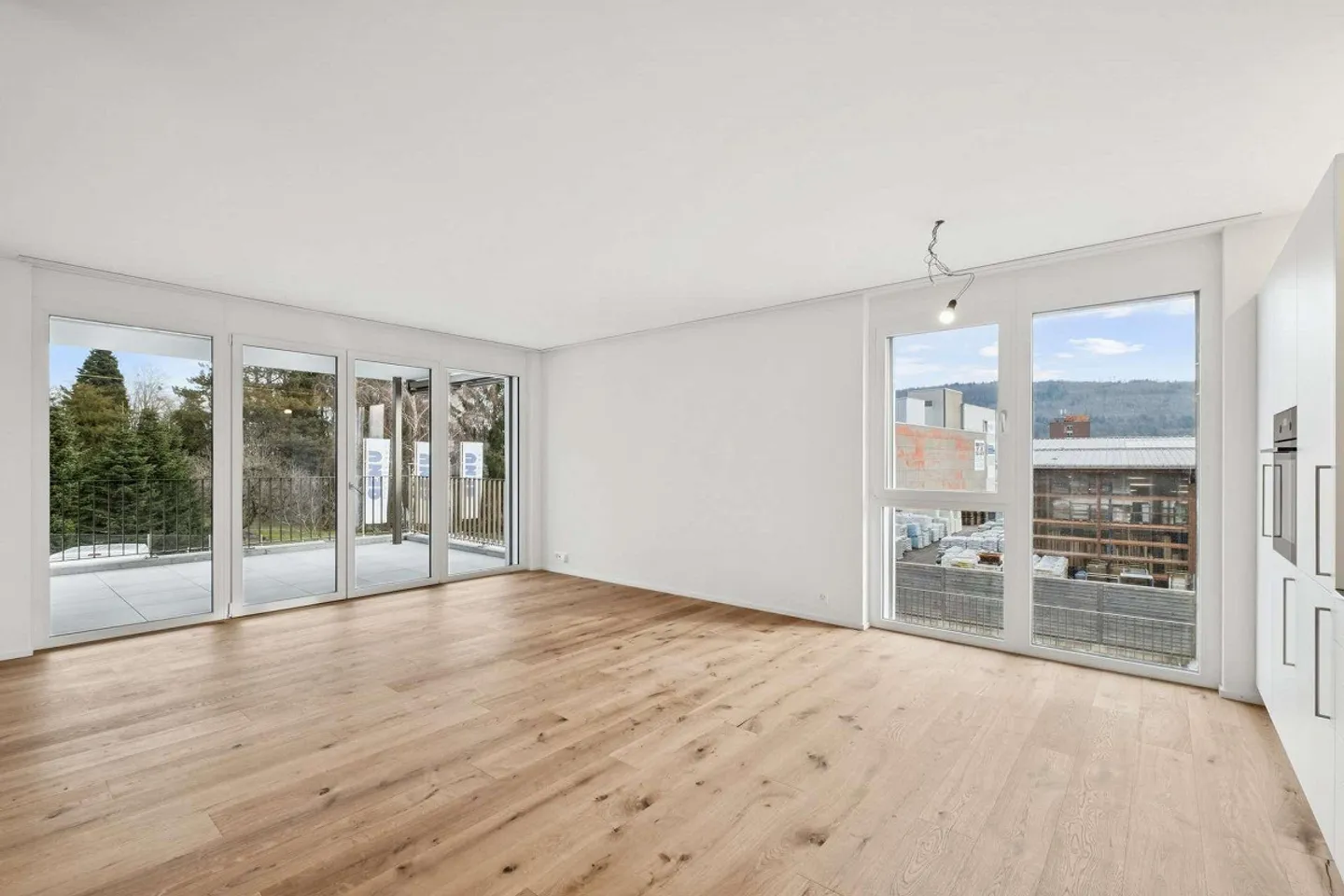 Moderne Wohnungen in der Natur - Foto 1 von 9