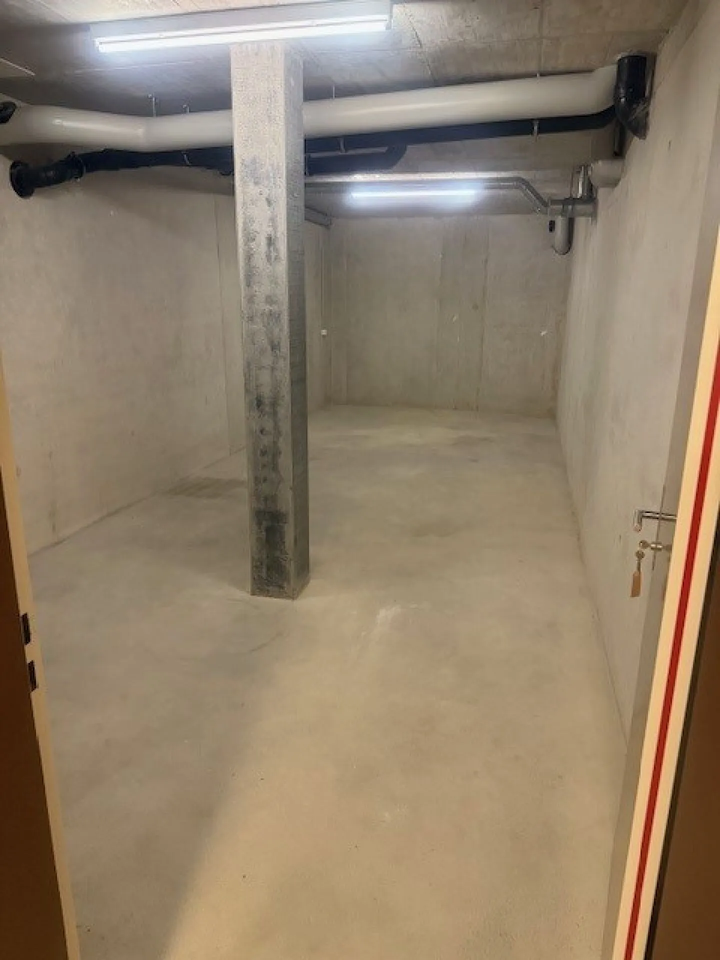 29 m2 large craft room in Eschenbach is looking for YOU! - Photo 3 of 5