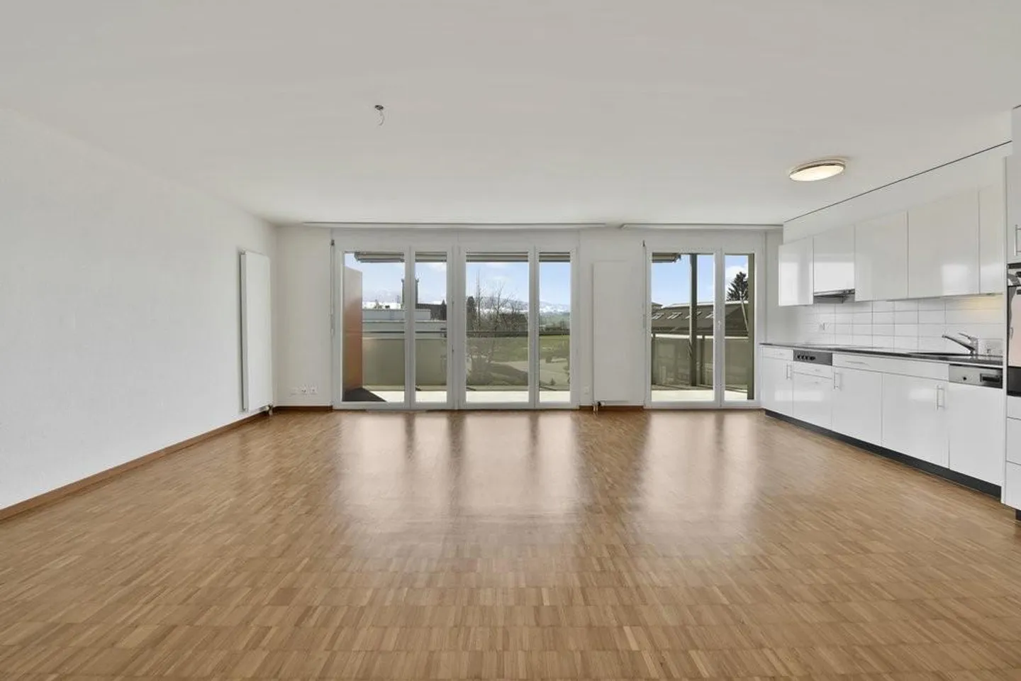 Appartamento soleggiato e moderno! - Foto 2 di 8