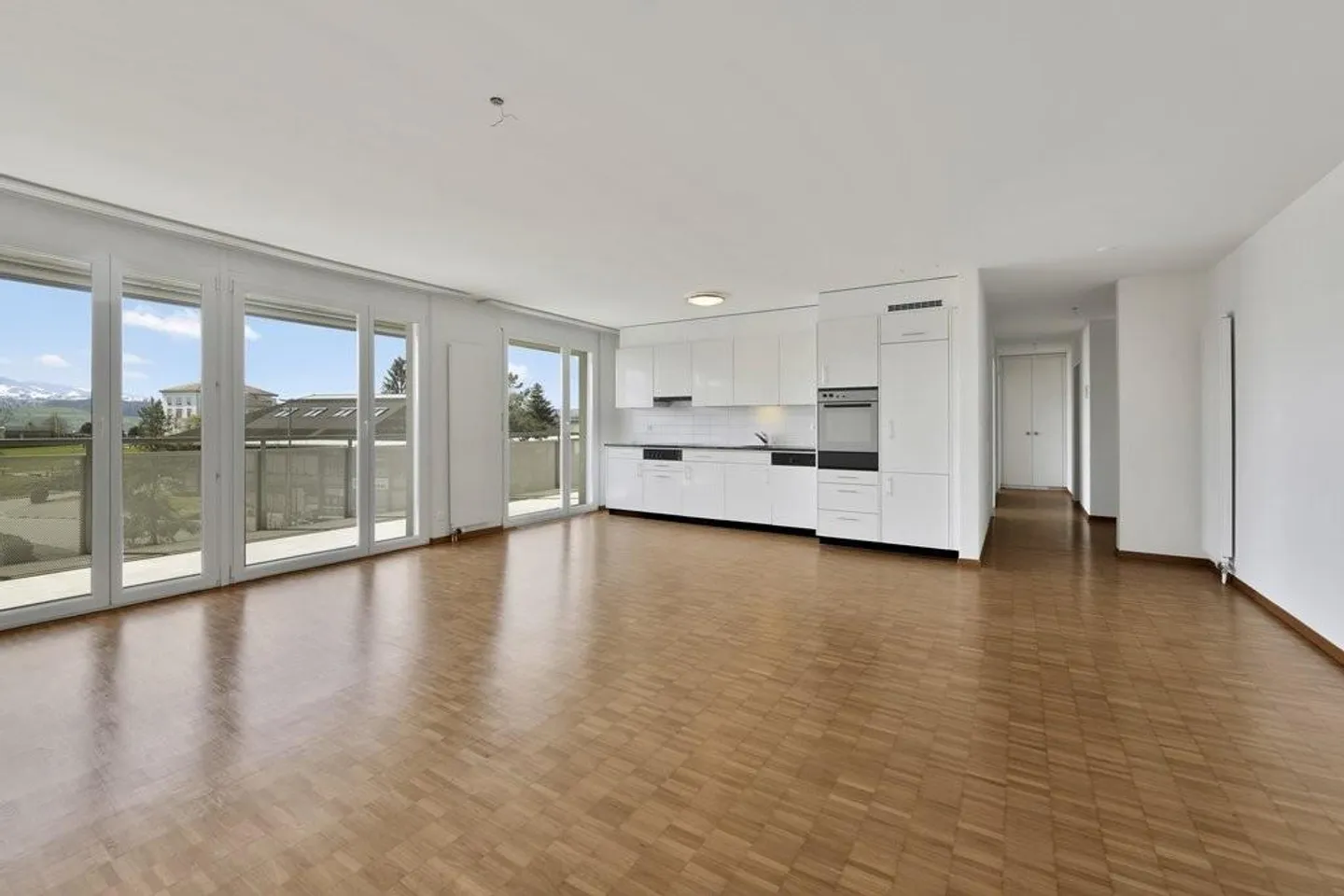 Appartamento soleggiato e moderno! - Foto 3 di 8