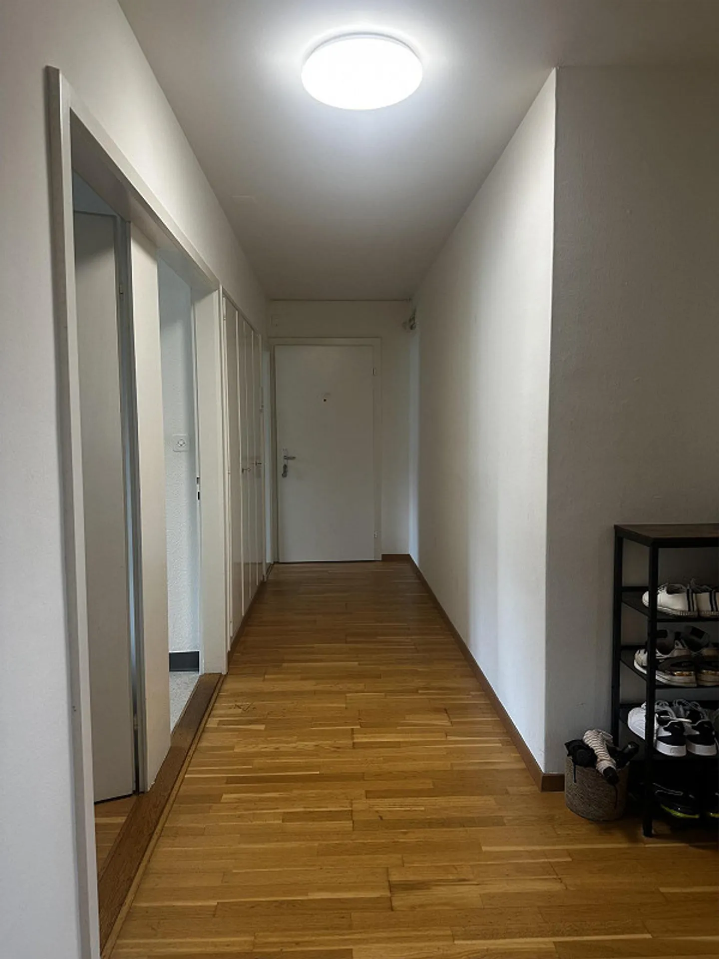 Appartamento luminoso con 4 stanze in un tranquillo quartiere residenziale - Foto 9 di 9