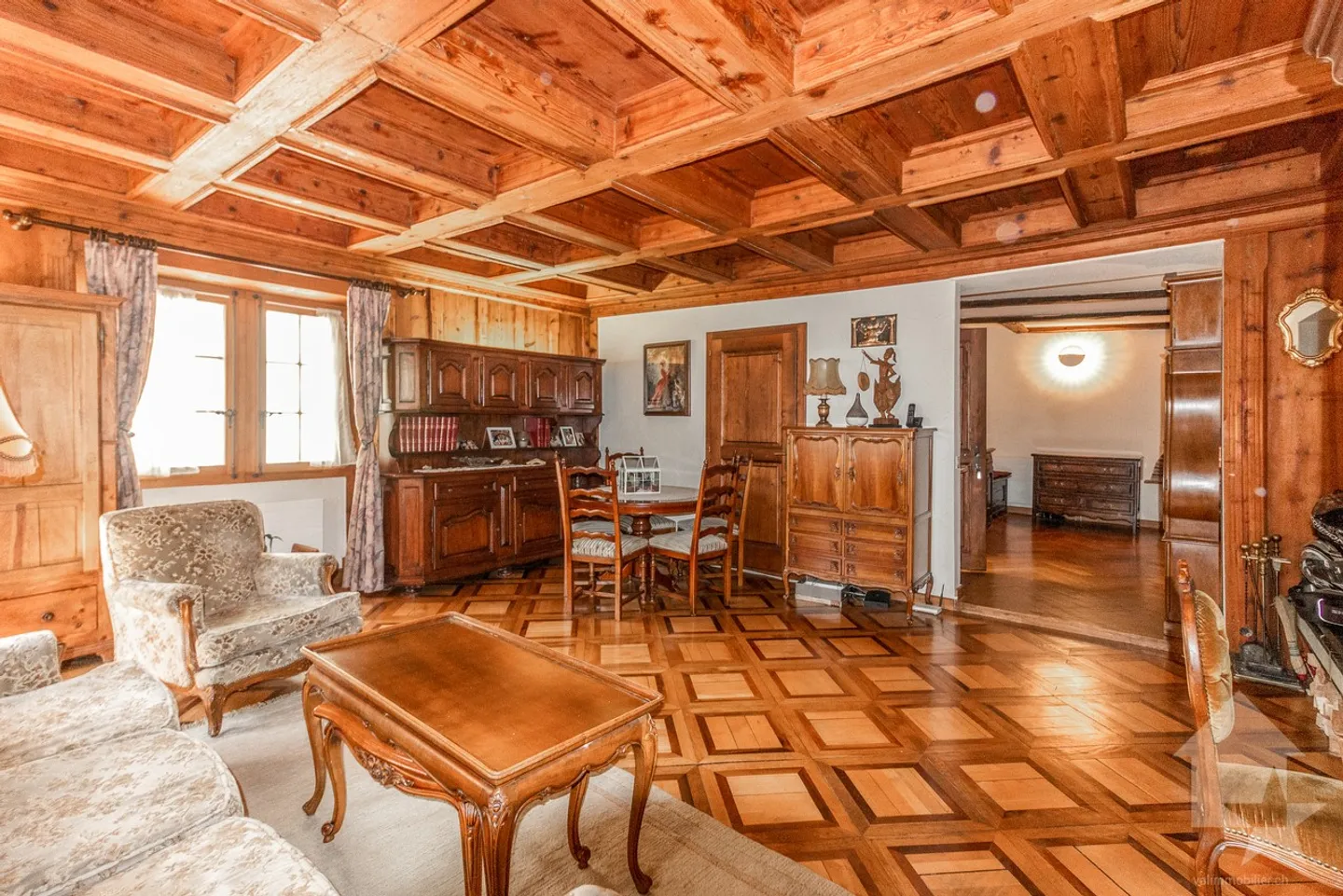 Charmante Wohnung in historischem Gebäude - Foto 2 von 13