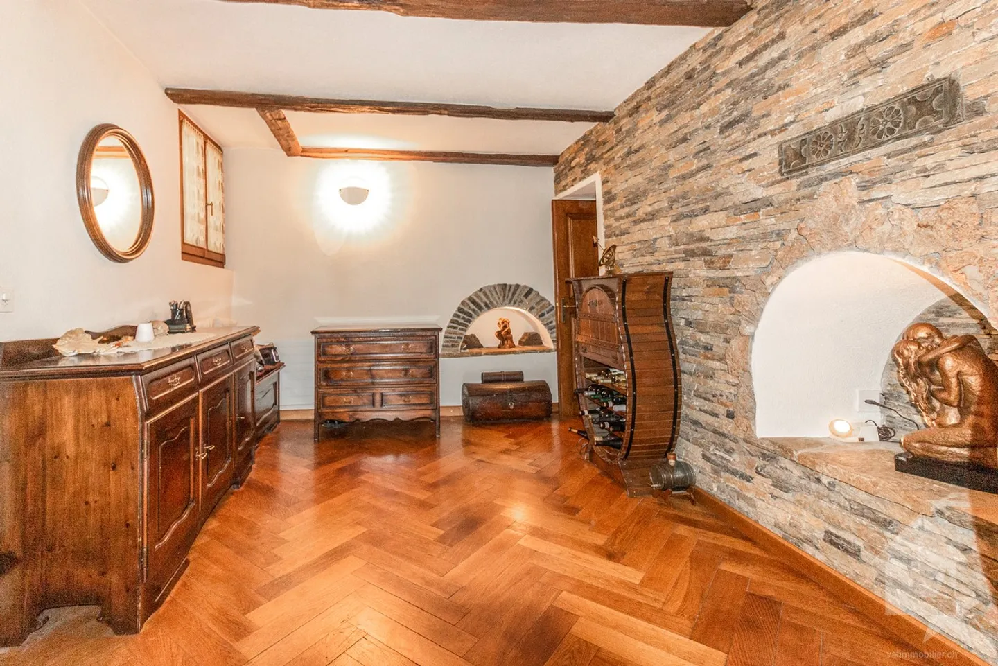 Charmante Wohnung in historischem Gebäude - Foto 3 von 13