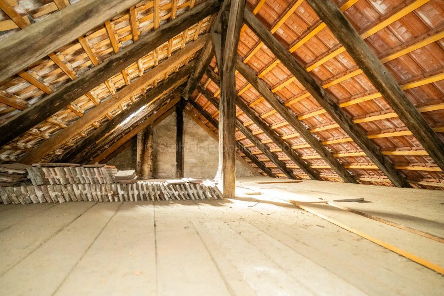 Building land in Brütten with historic farmhouse and development potential - Photo 19 of 27